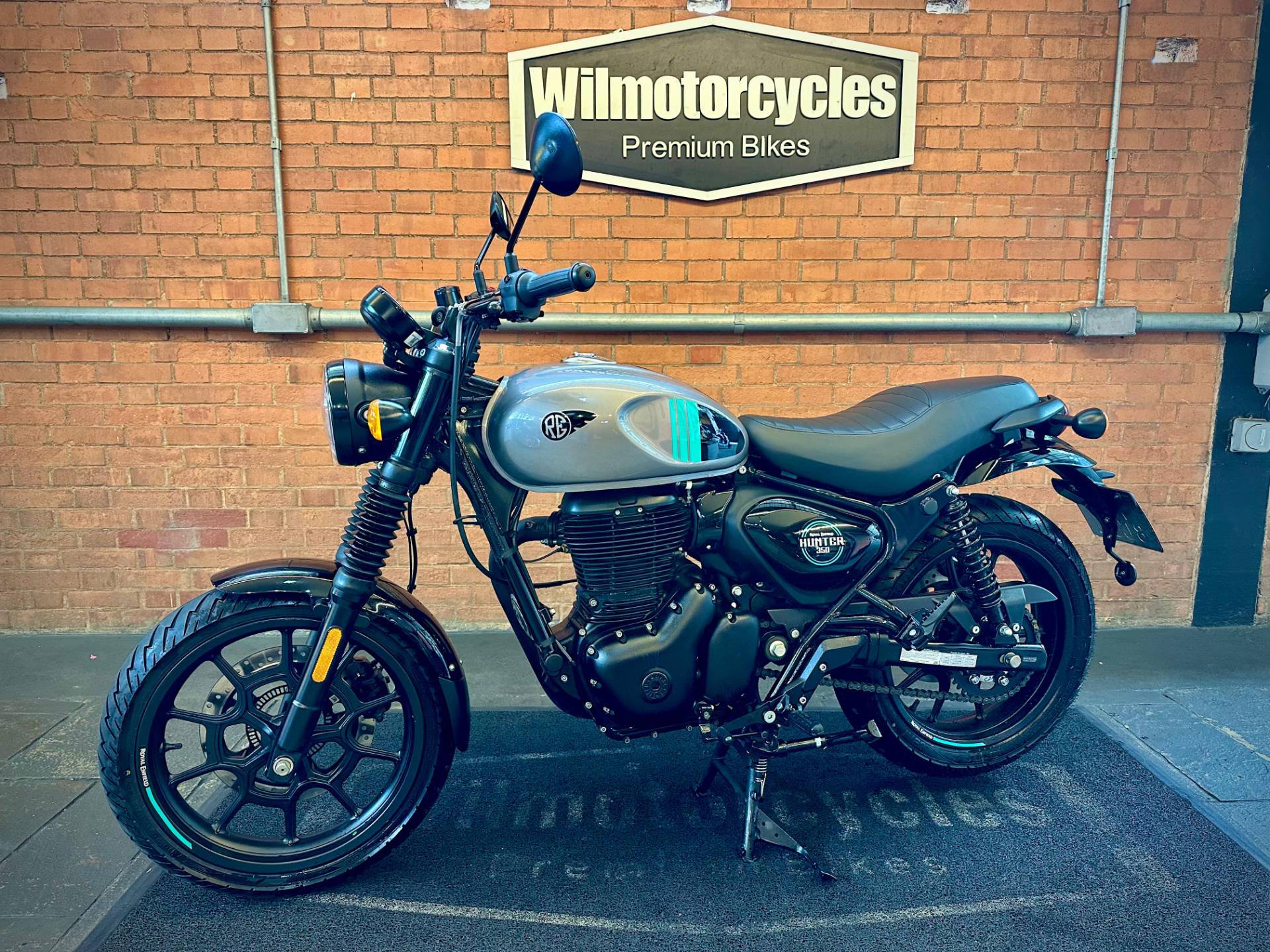 ROYAL ENFIELD HUNTER 350