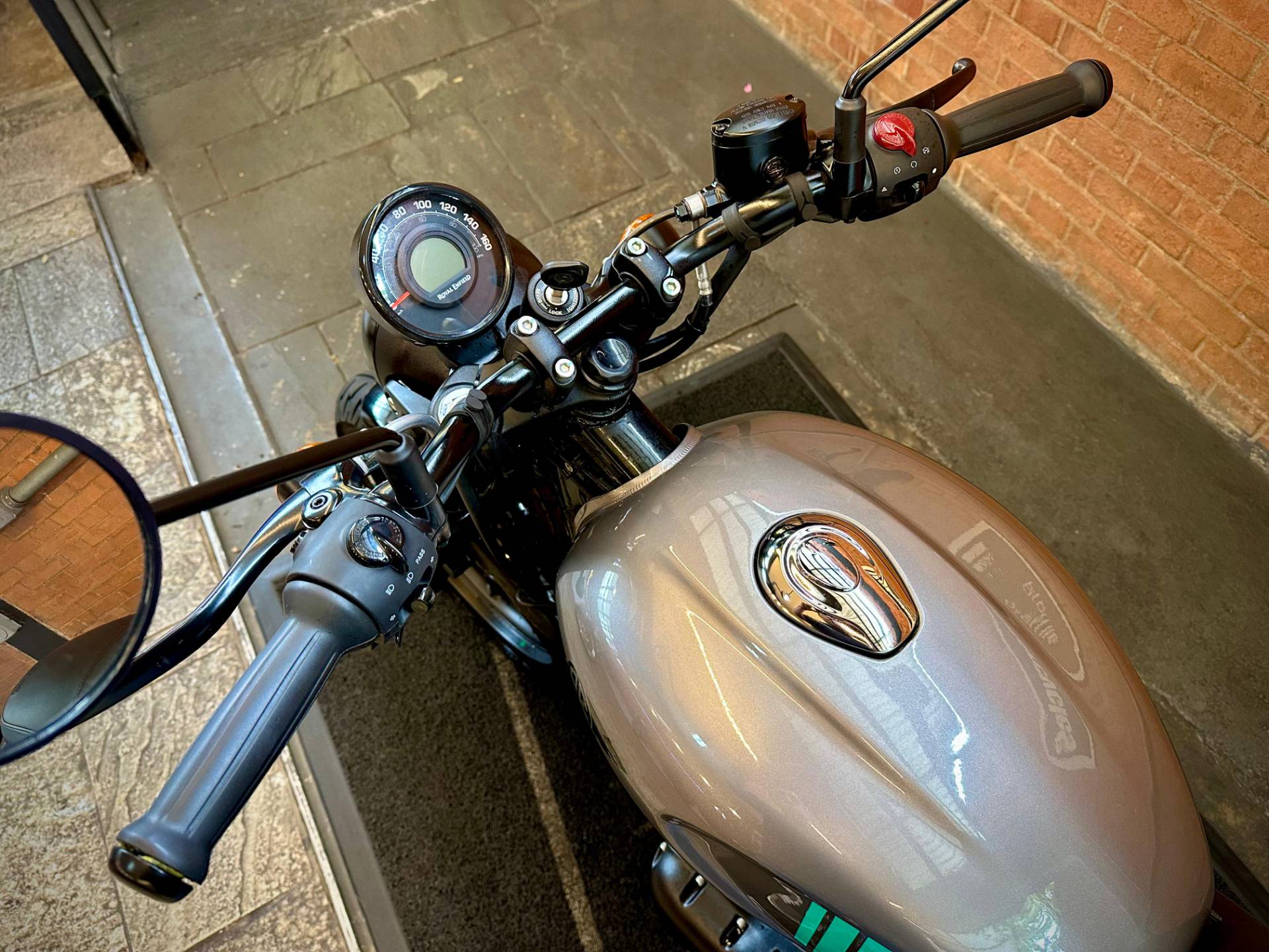 ROYAL ENFIELD HUNTER 350