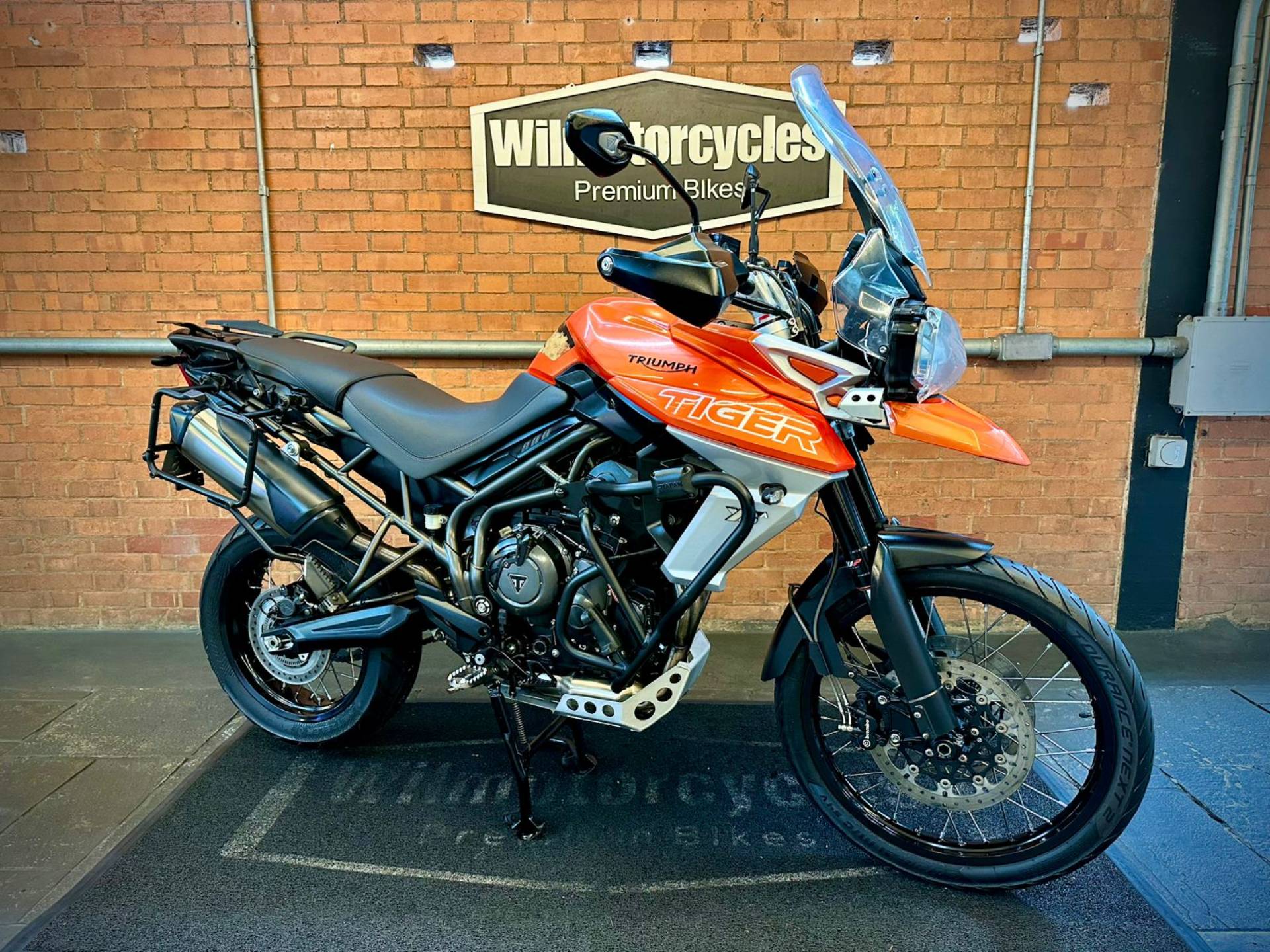 TRIUMPH TIGER 800 XCA