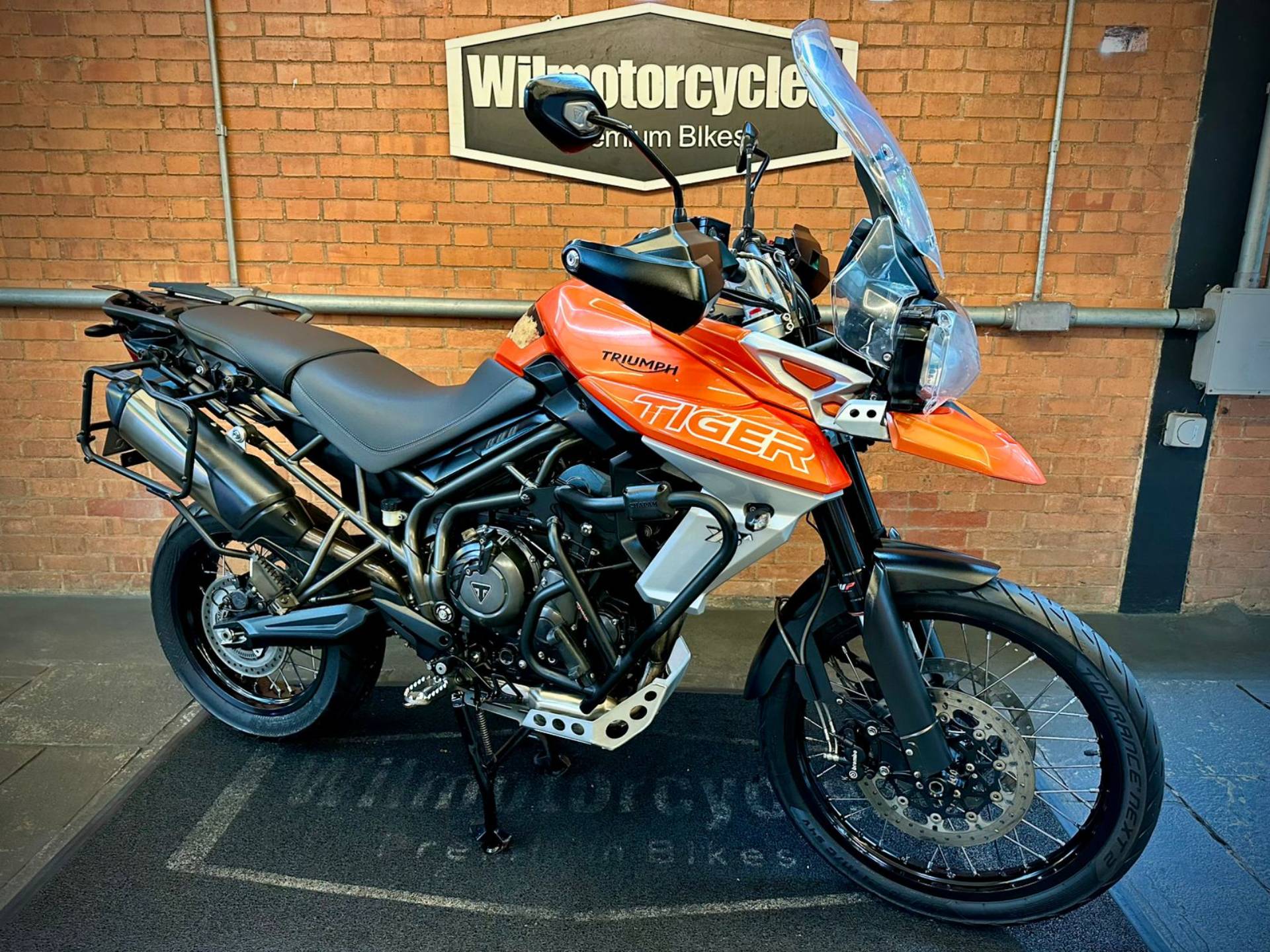 TRIUMPH TIGER 800 XCA