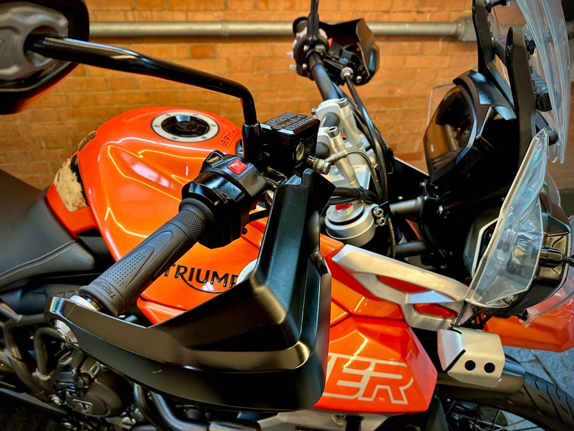 TRIUMPH TIGER 800 XCA