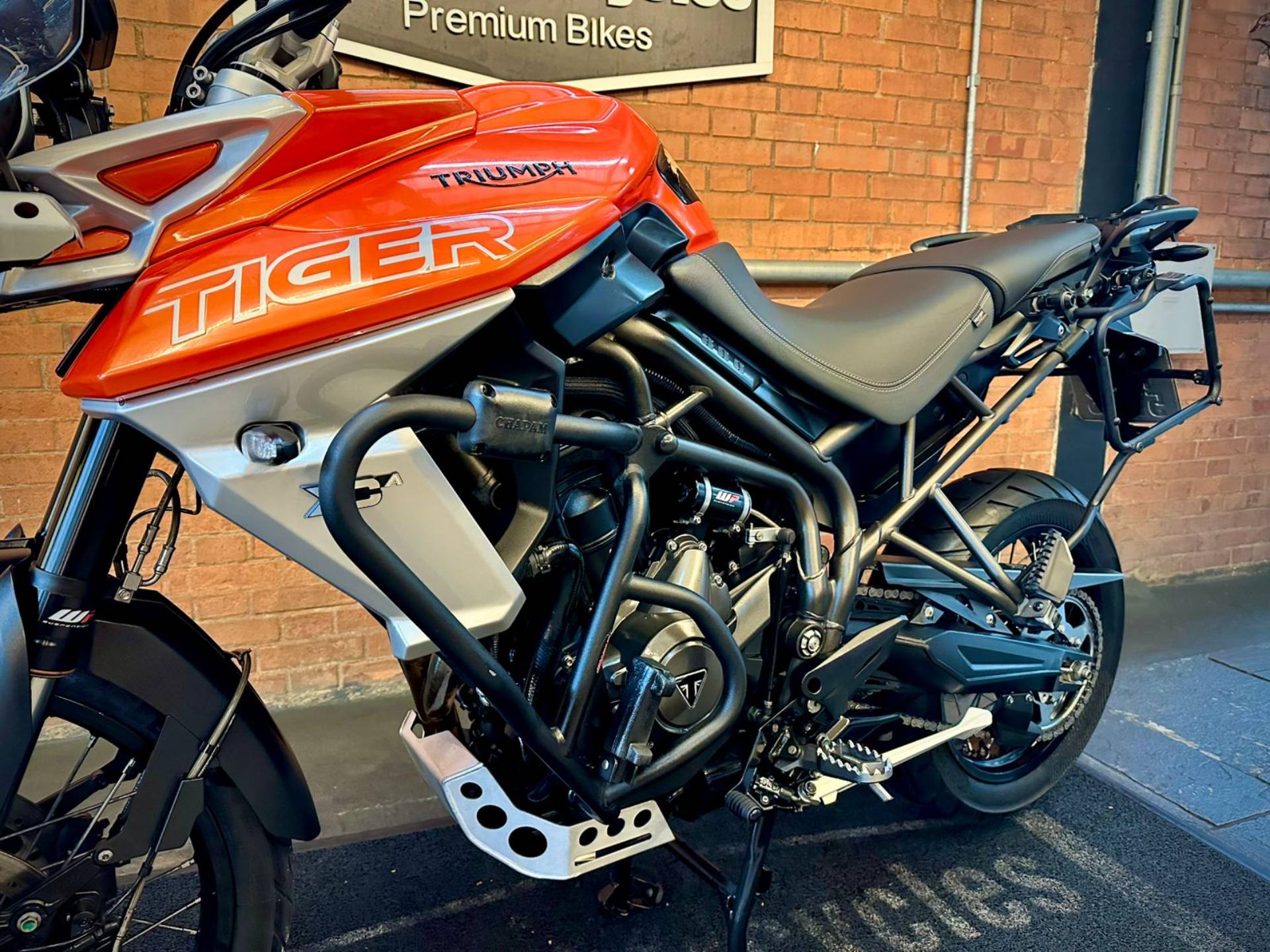 TRIUMPH TIGER 800 XCA