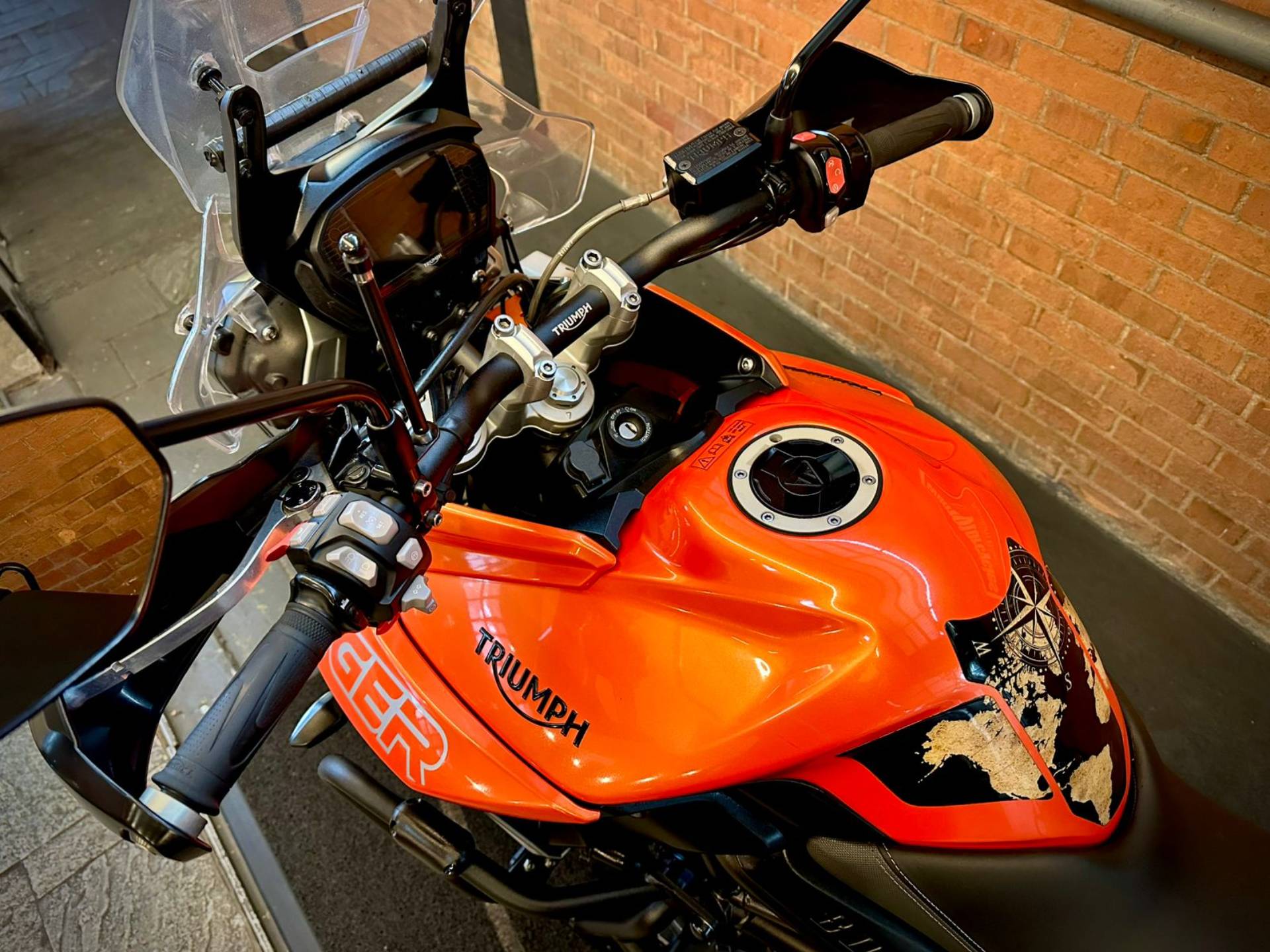 TRIUMPH TIGER 800 XCA