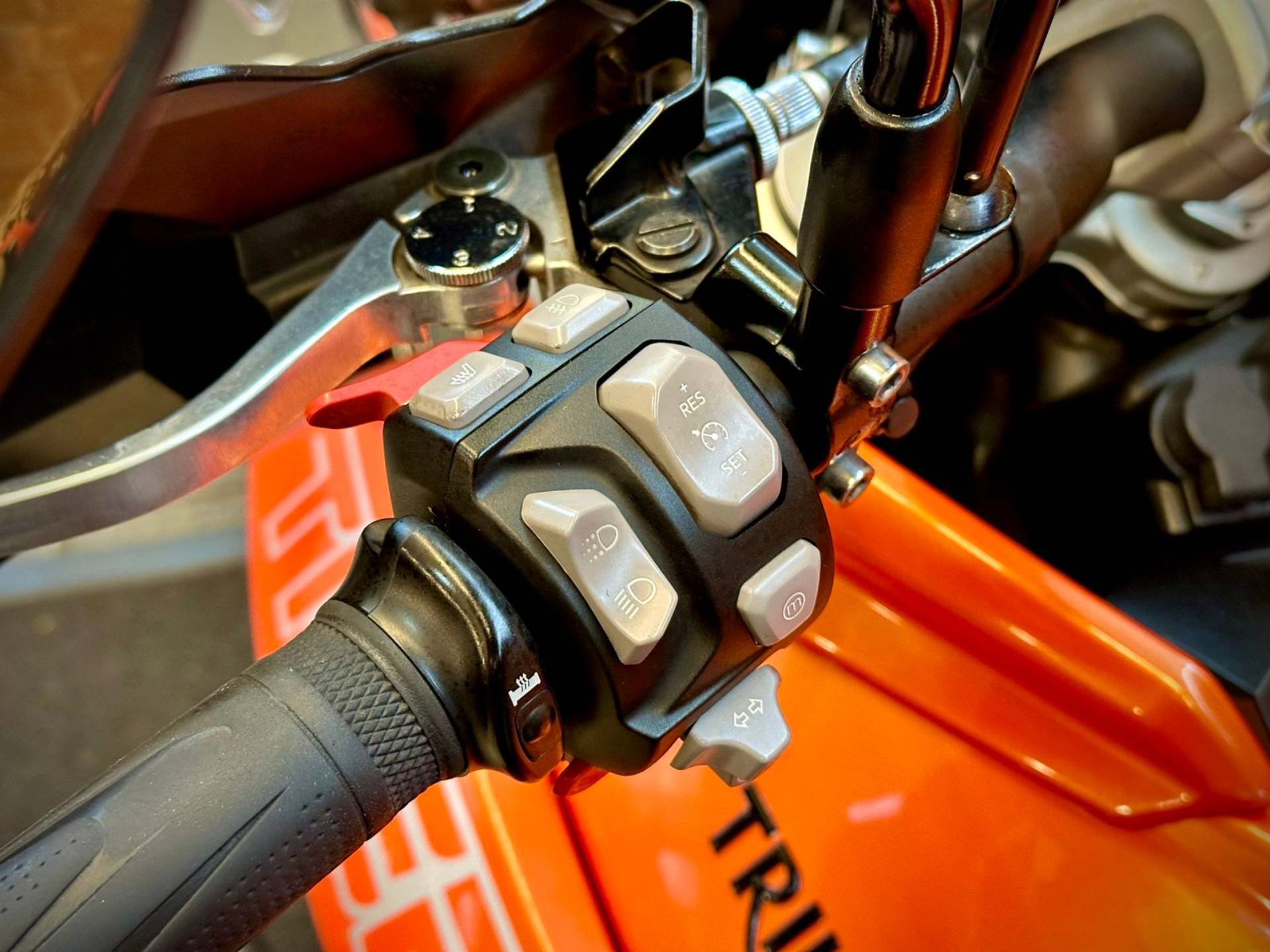 TRIUMPH TIGER 800 XCA