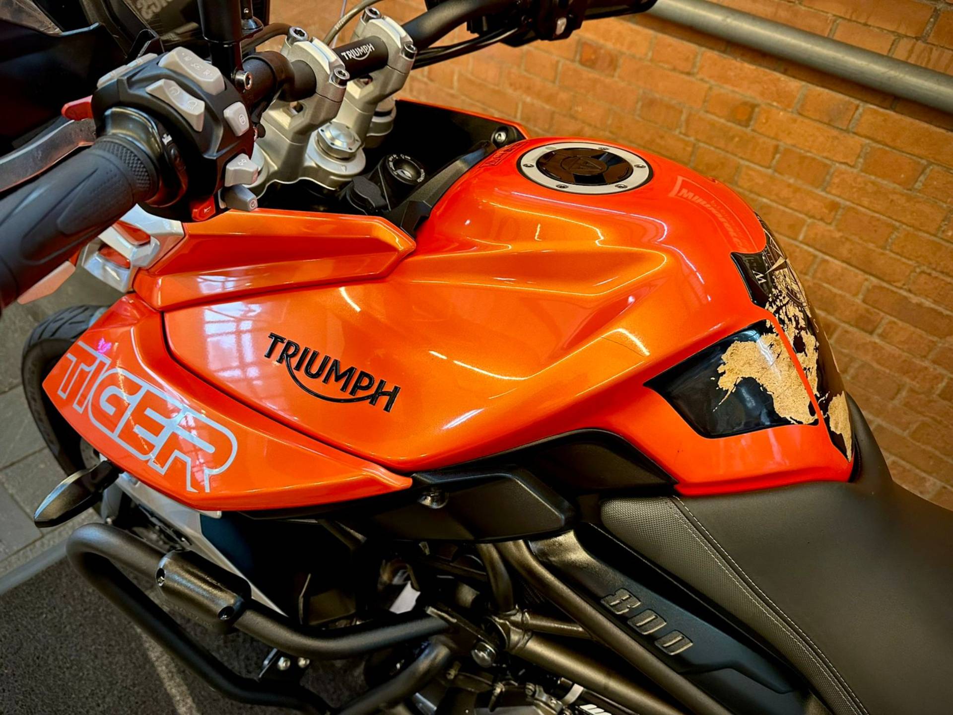TRIUMPH TIGER 800 XCA
