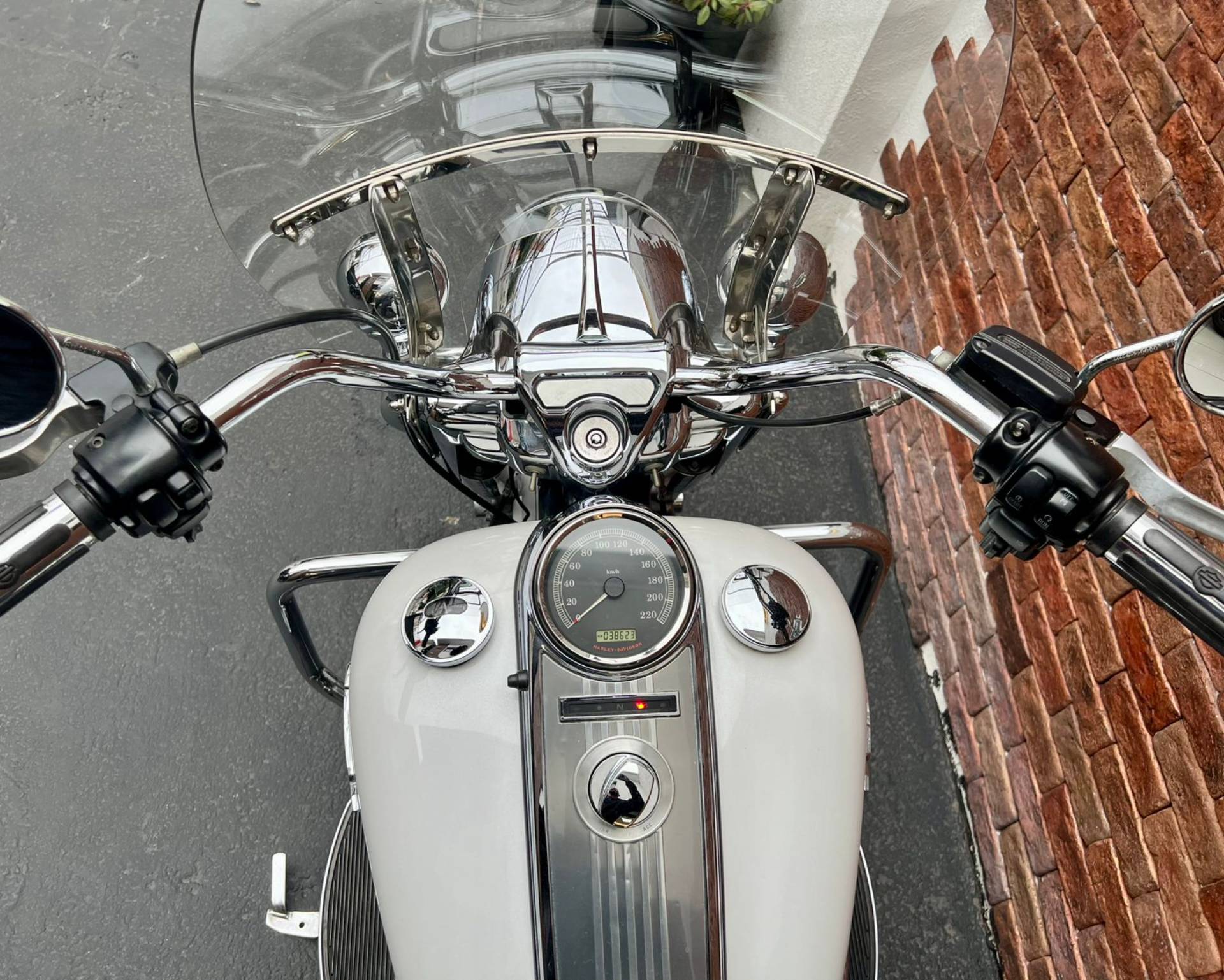 HARLEY-DAVIDSON ROAD KING CLASSIC
