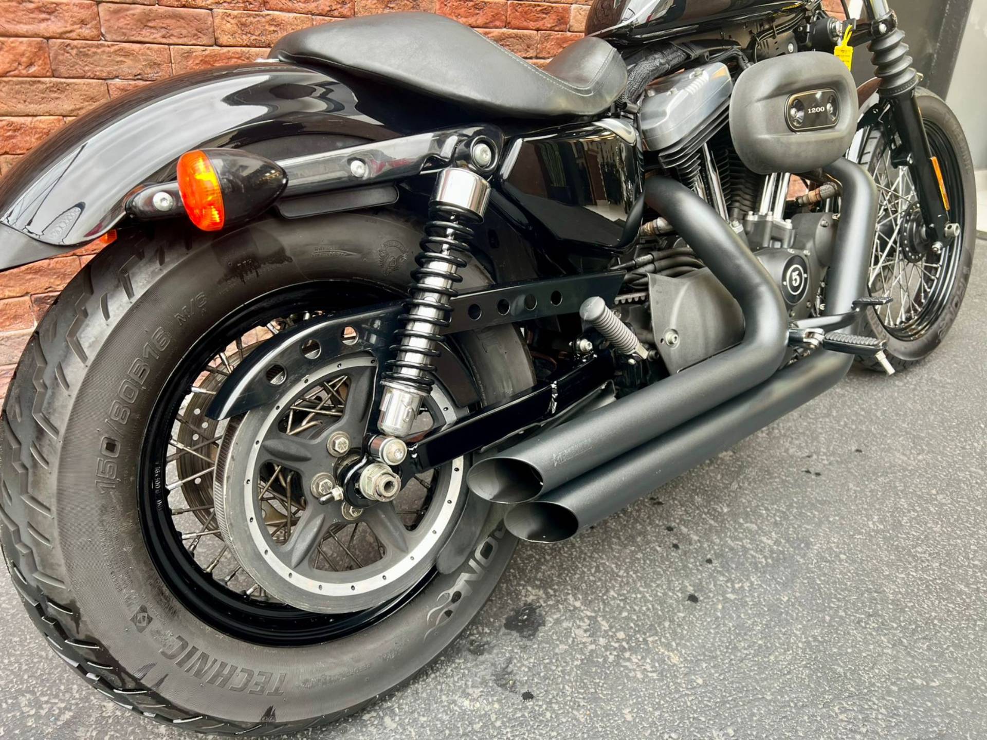 HARLEY-DAVIDSON SPORTSTER 1200 XL NIGHTSTER