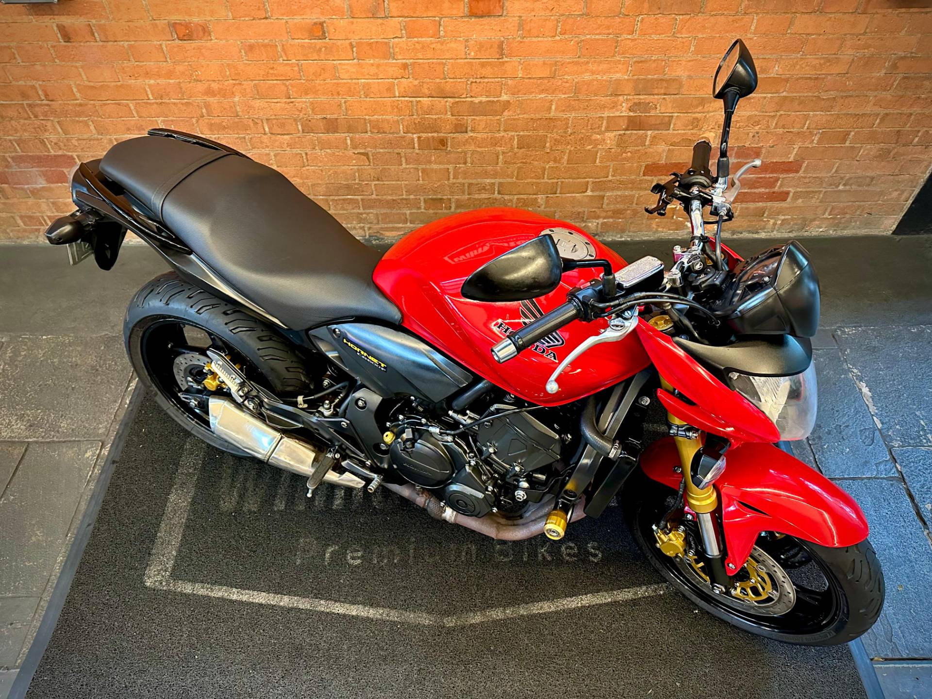 HONDA CB 600F HORNET