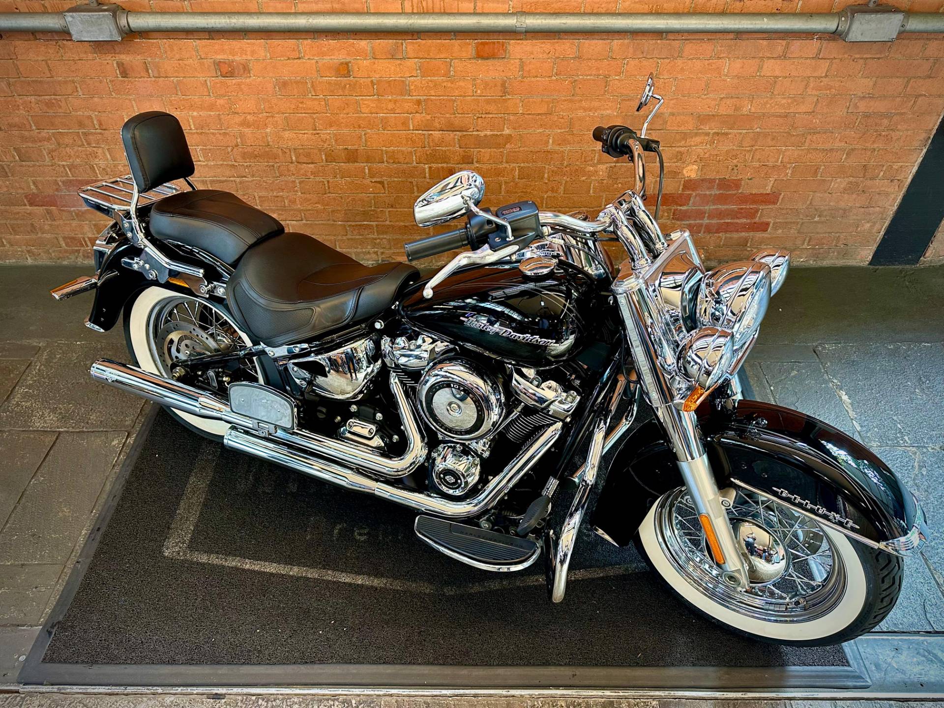 HARLEY-DAVIDSON SOFTAIL DELUXE