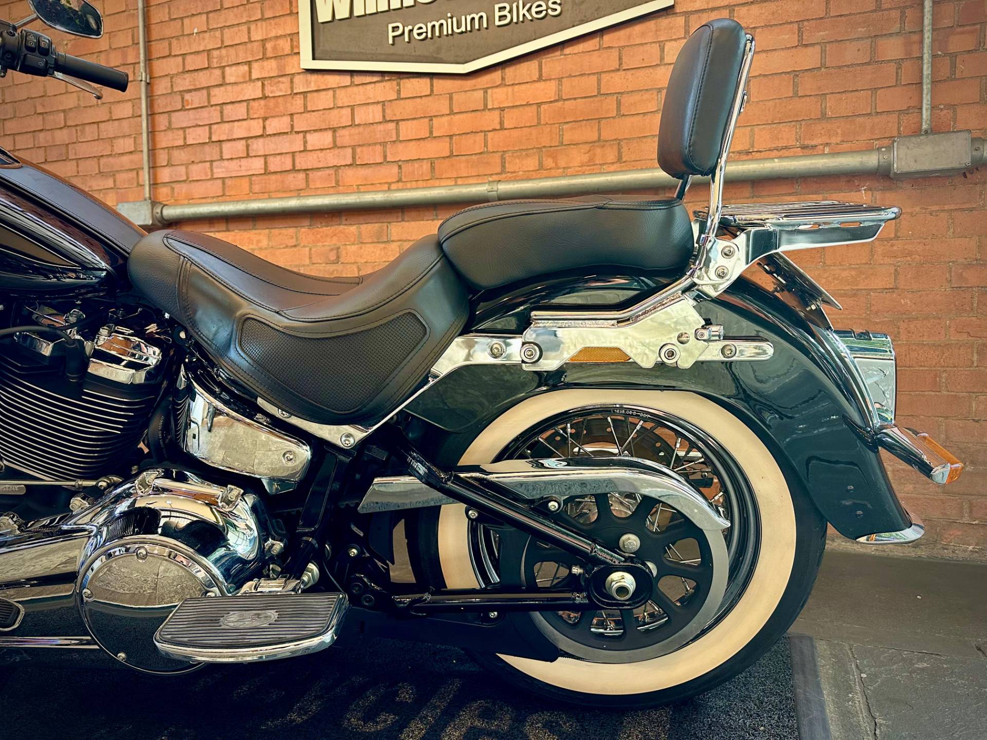 HARLEY-DAVIDSON SOFTAIL DELUXE