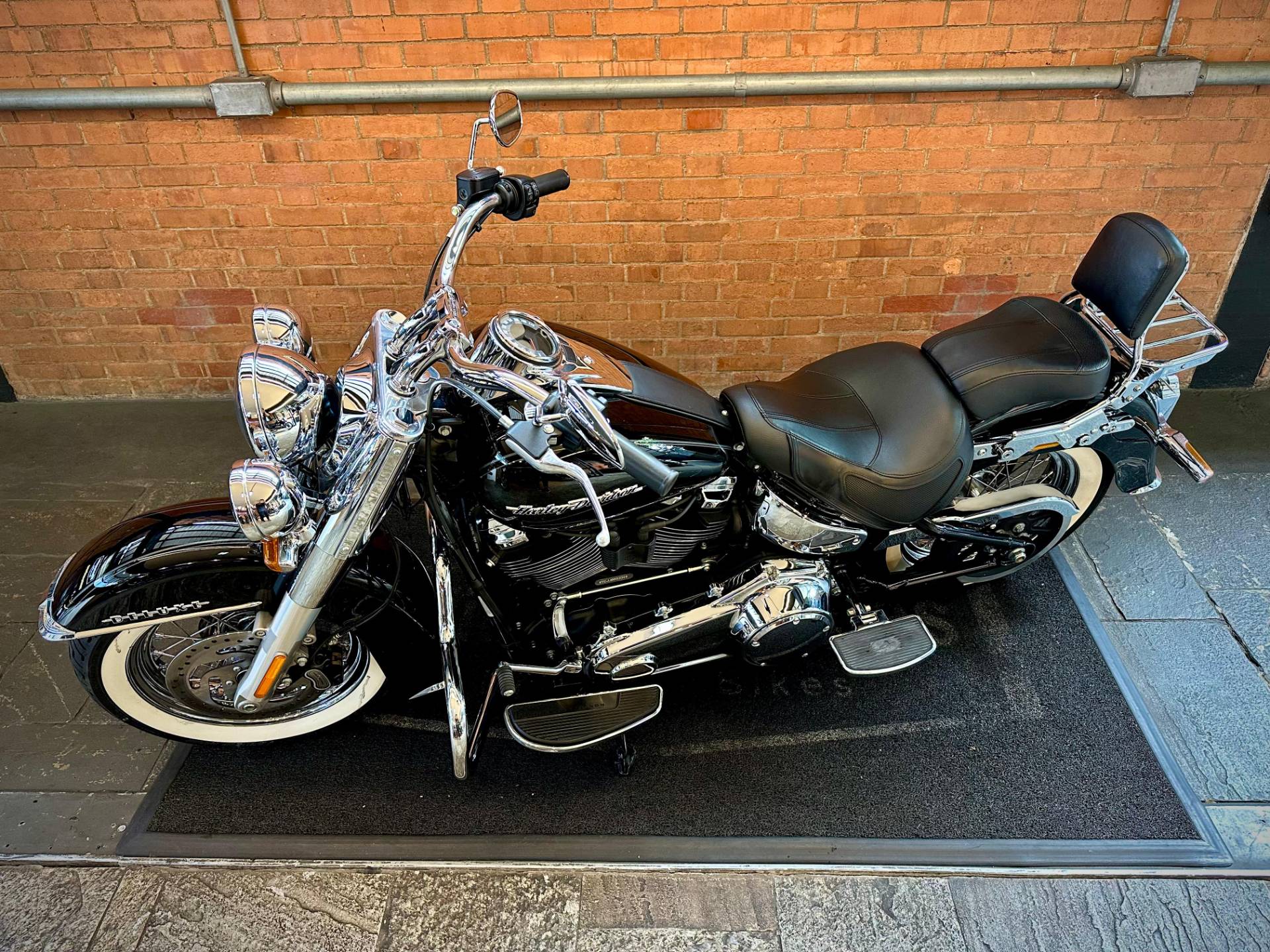 HARLEY-DAVIDSON SOFTAIL DELUXE