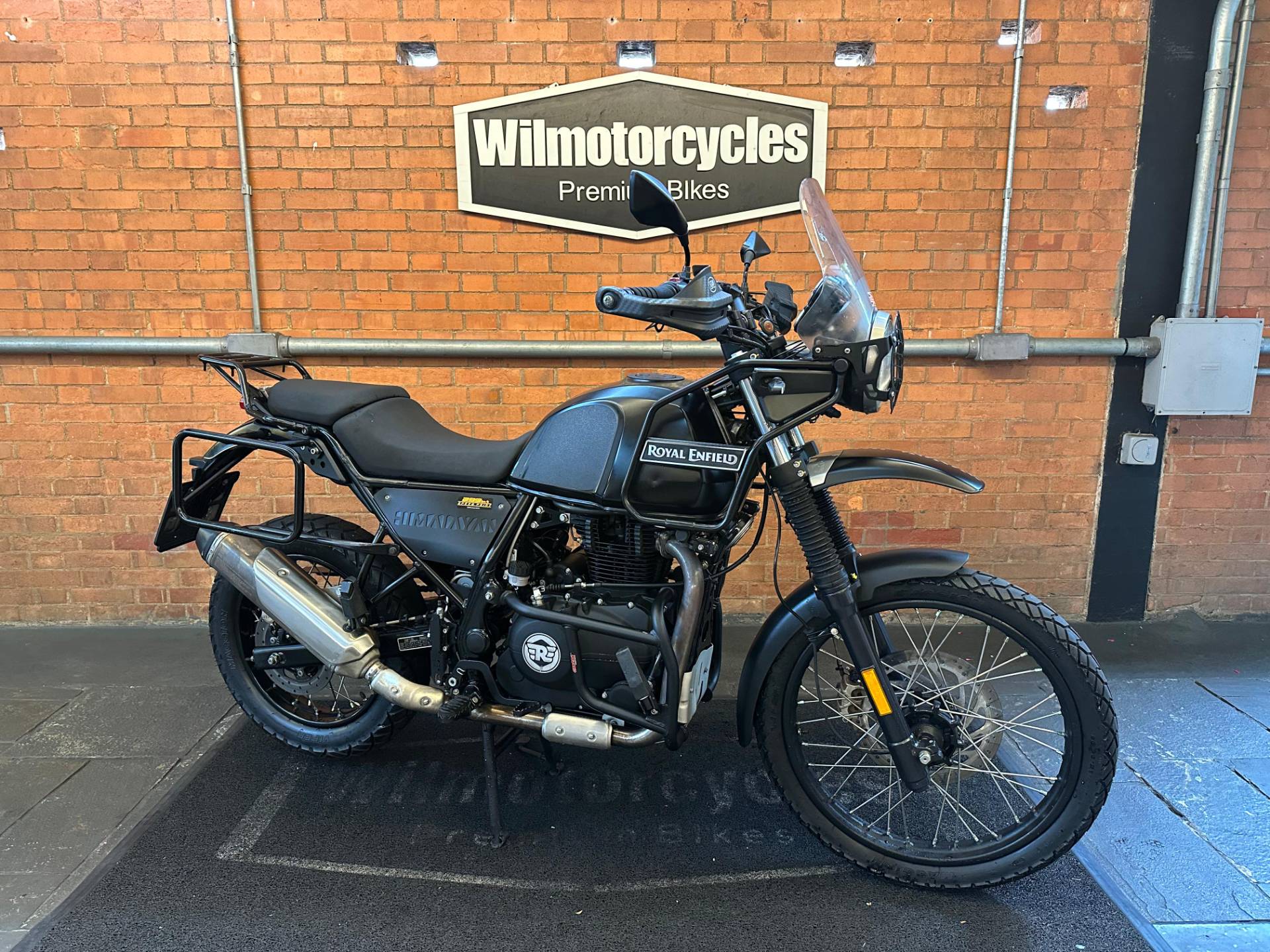 ROYAL ENFIELD HIMALAYAN