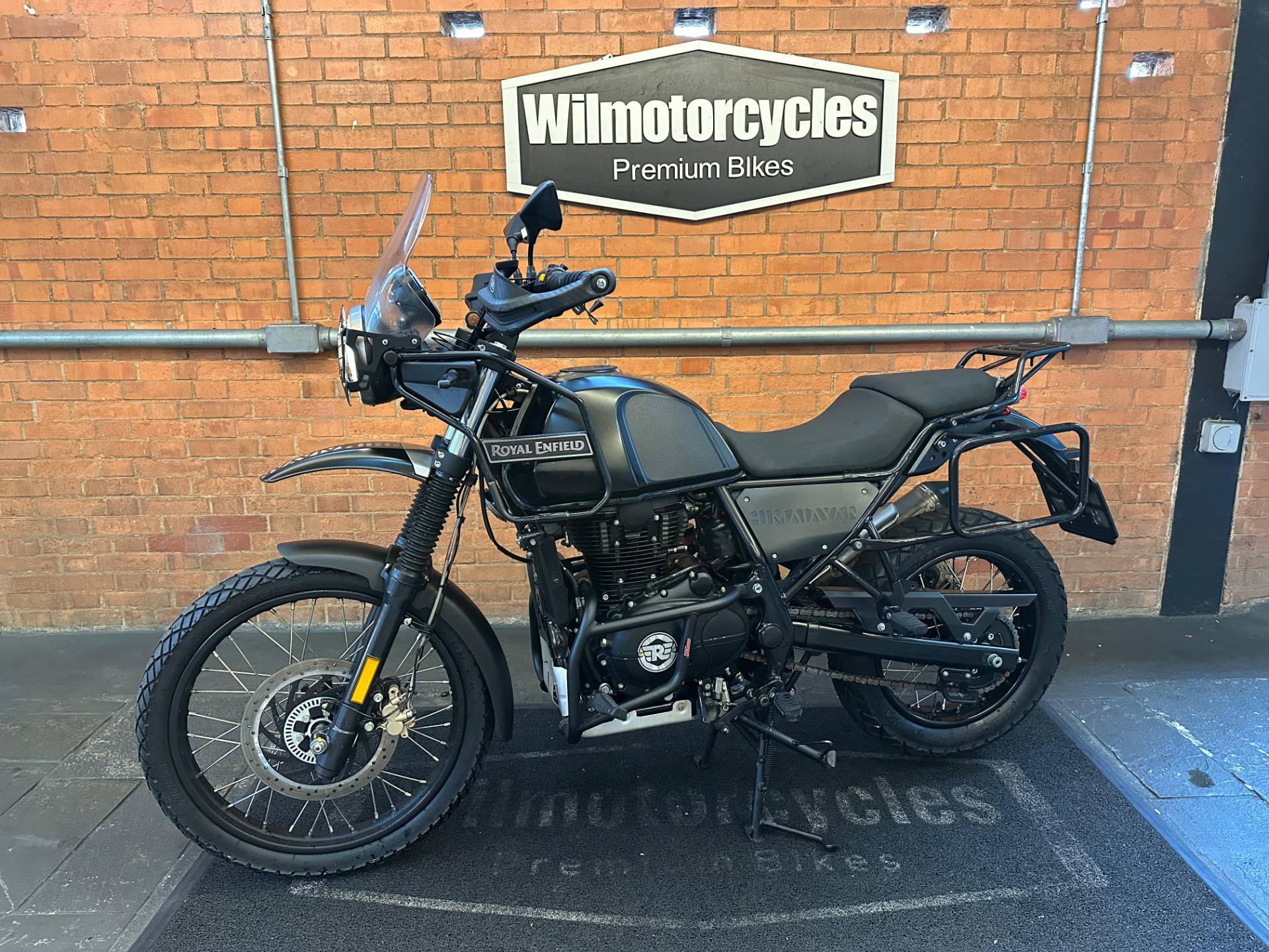 ROYAL ENFIELD HIMALAYAN