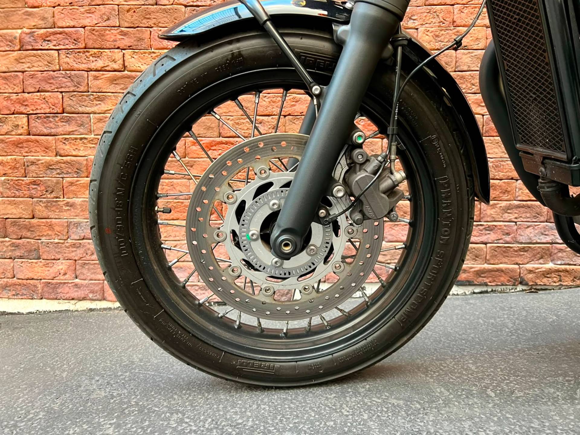 TRIUMPH BONNEVILLE T100 BLACK 900