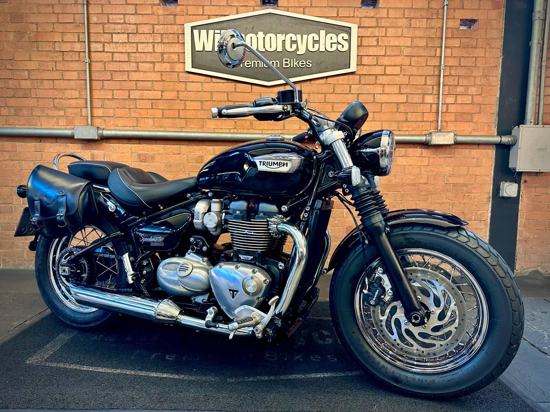 TRIUMPH BONNEVILLE T120 1200