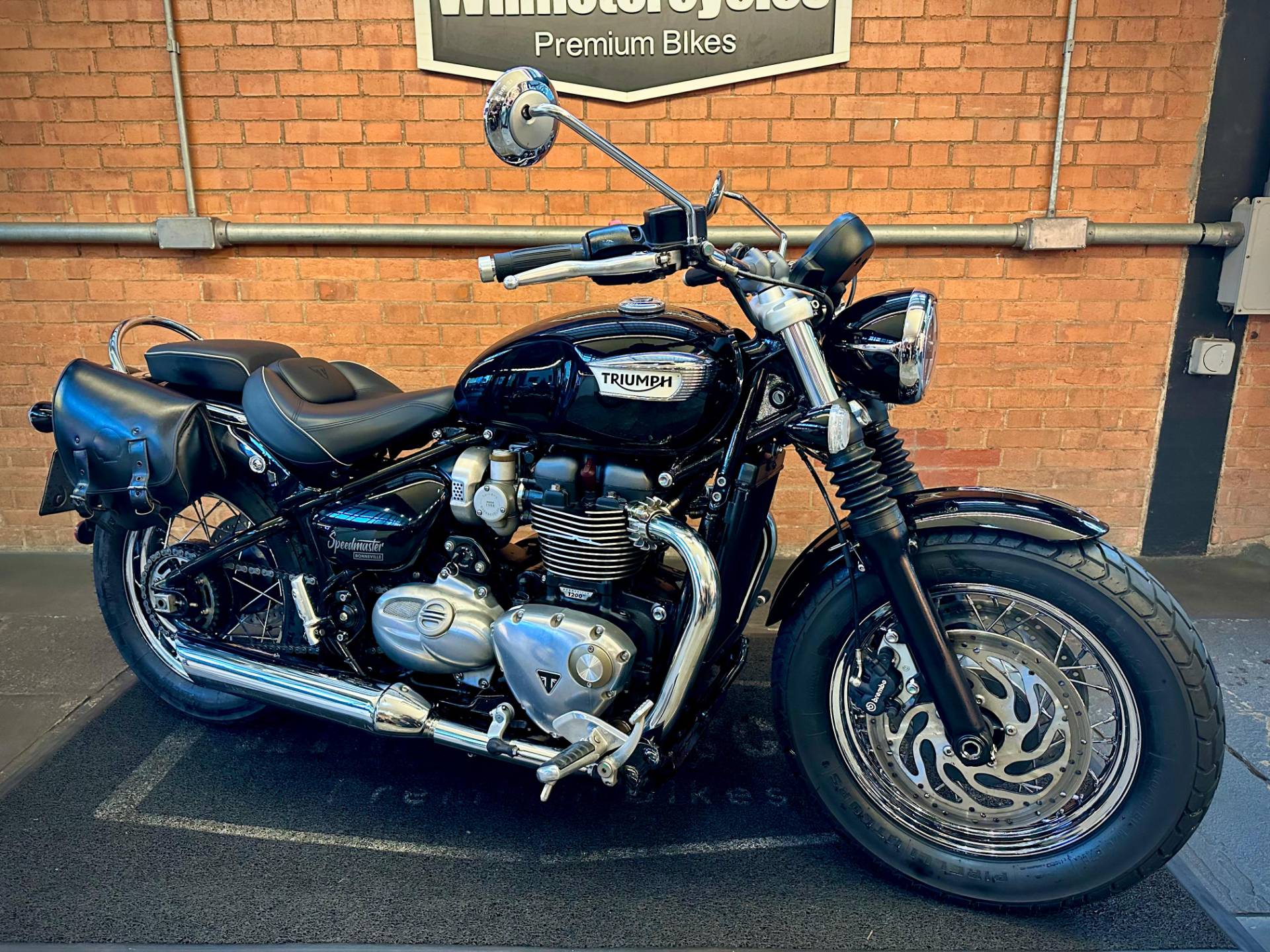 TRIUMPH BONNEVILLE T120 1200