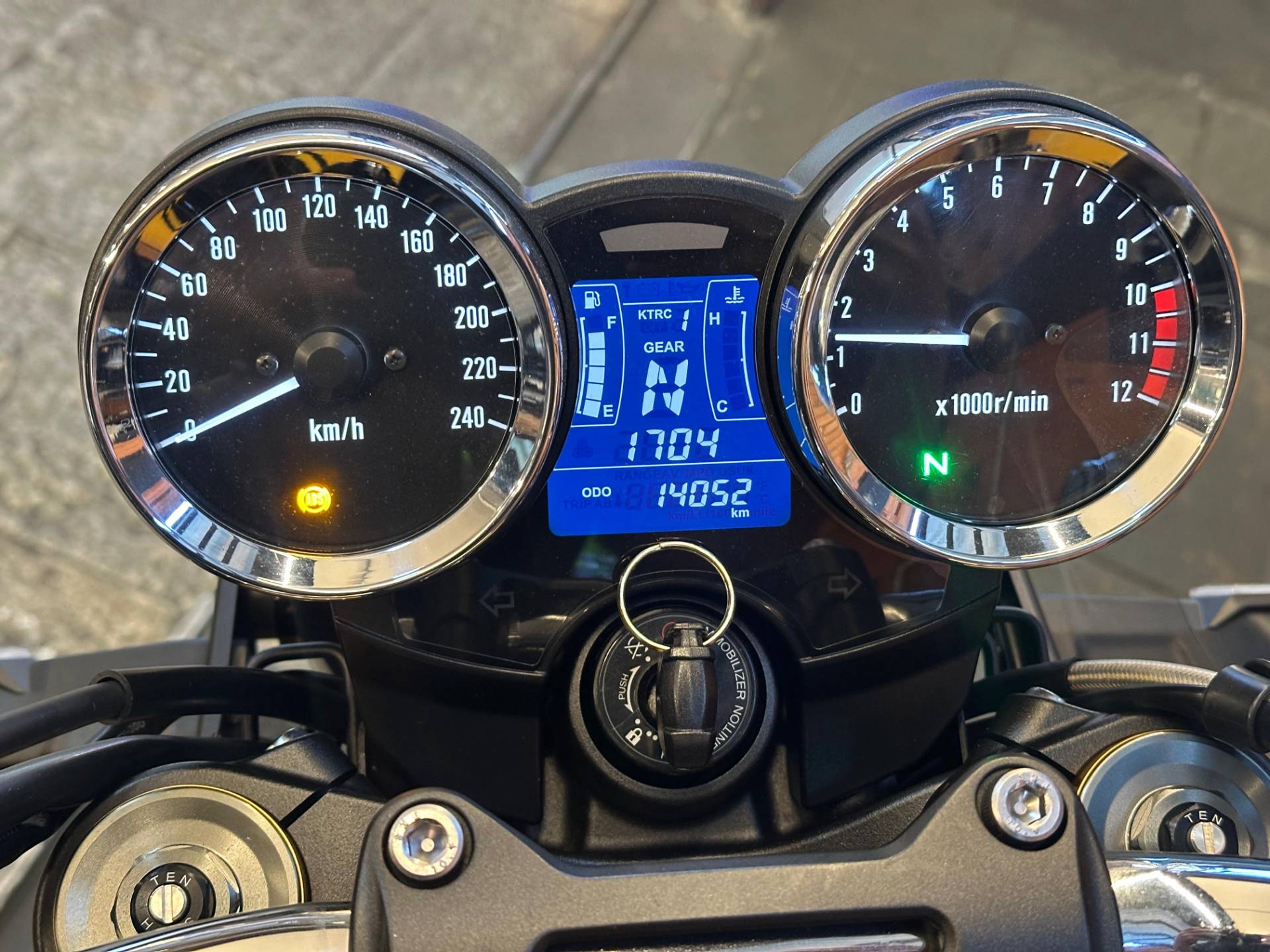 KAWASAKI Z900RS