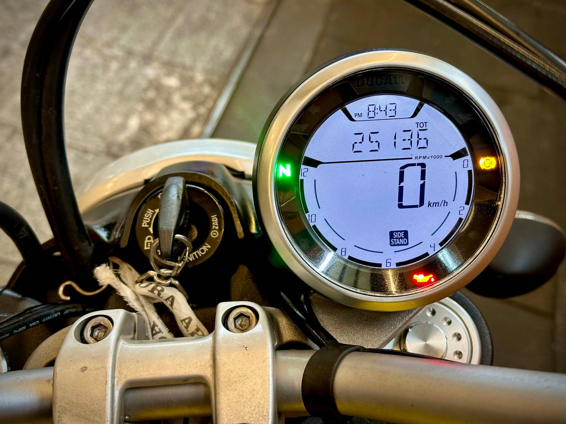 DUCATI SCRAMBLER ICON