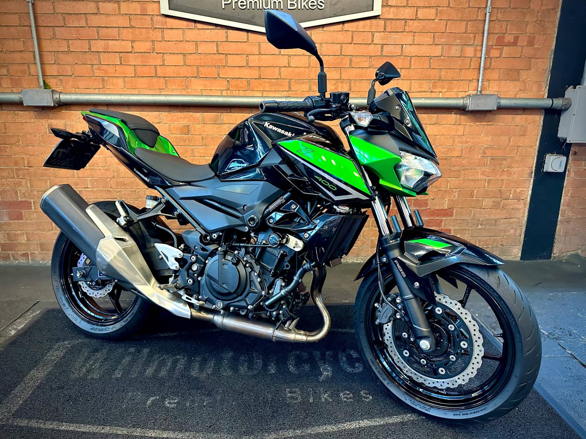 KAWASAKI Z400