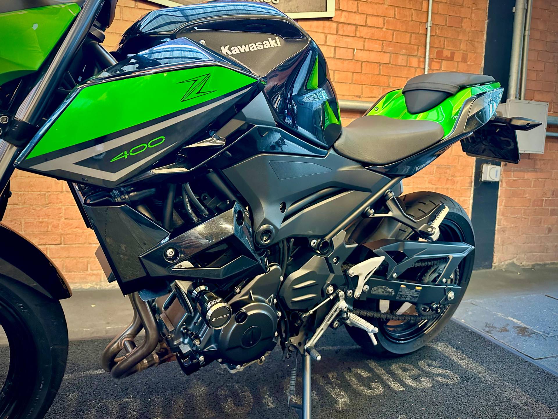 KAWASAKI Z400