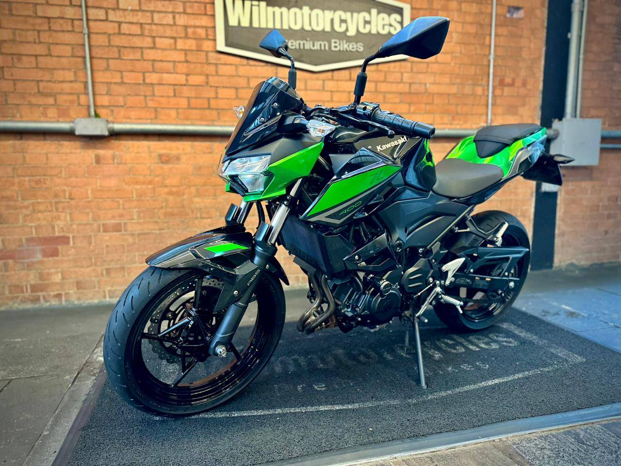 KAWASAKI Z400