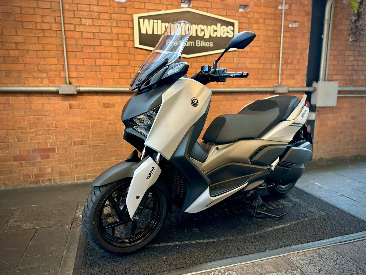 YAMAHA XMAX 250 CONNECTED ABS