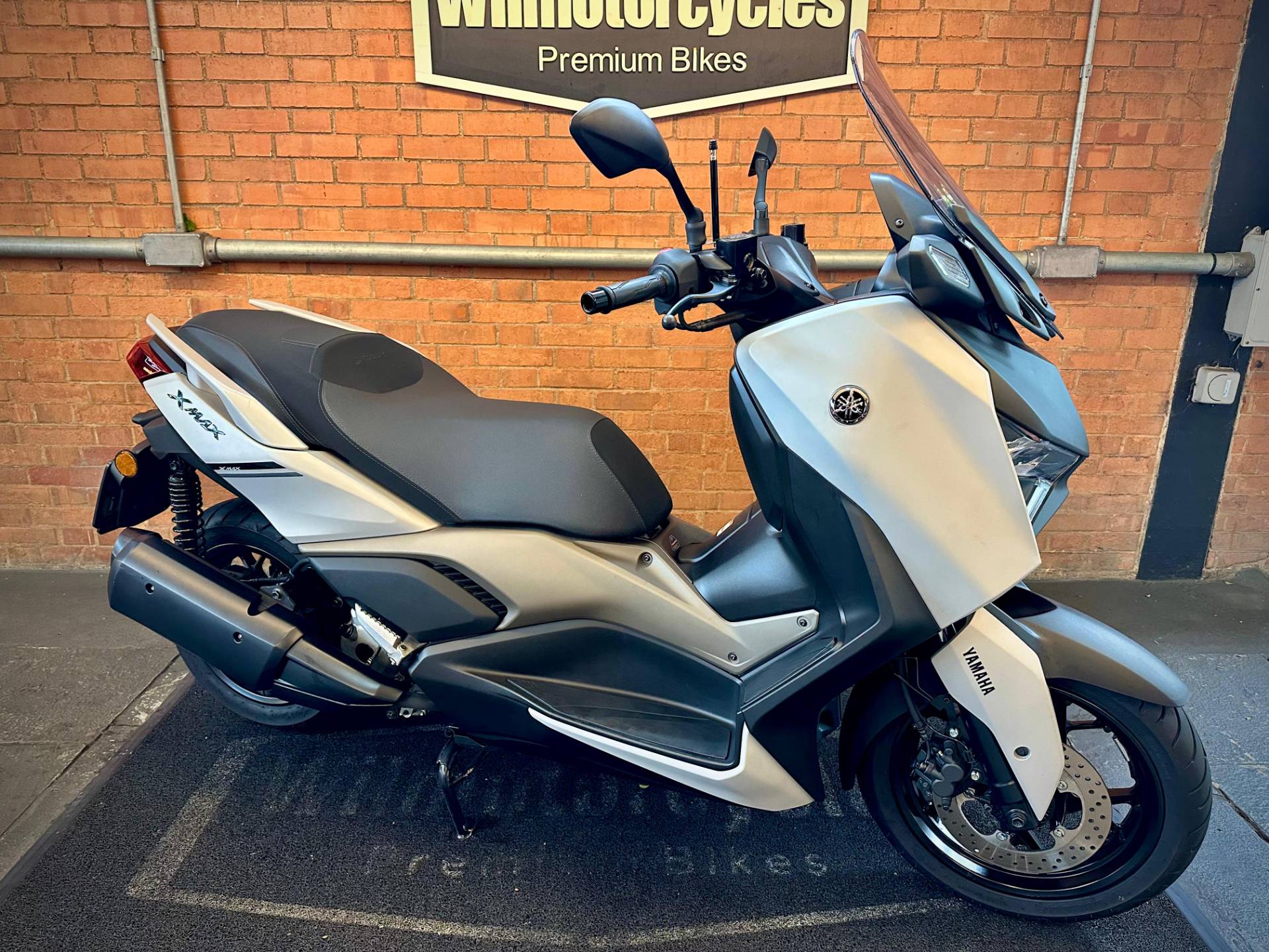 YAMAHA XMAX 250 CONNECTED ABS