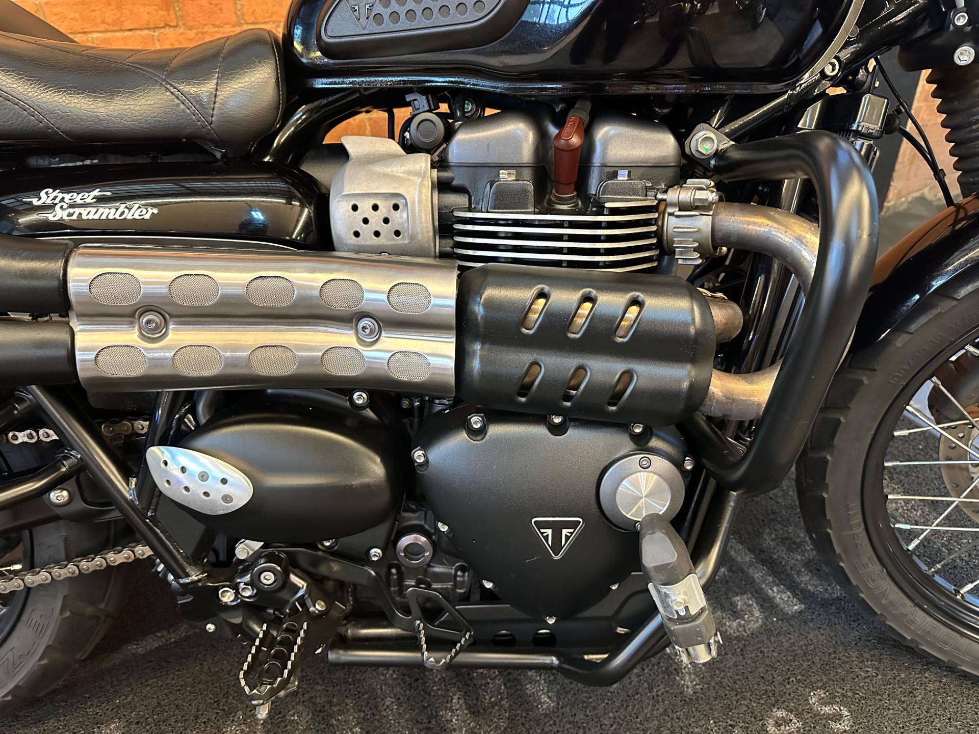 TRIUMPH STREET SCRAMBLER