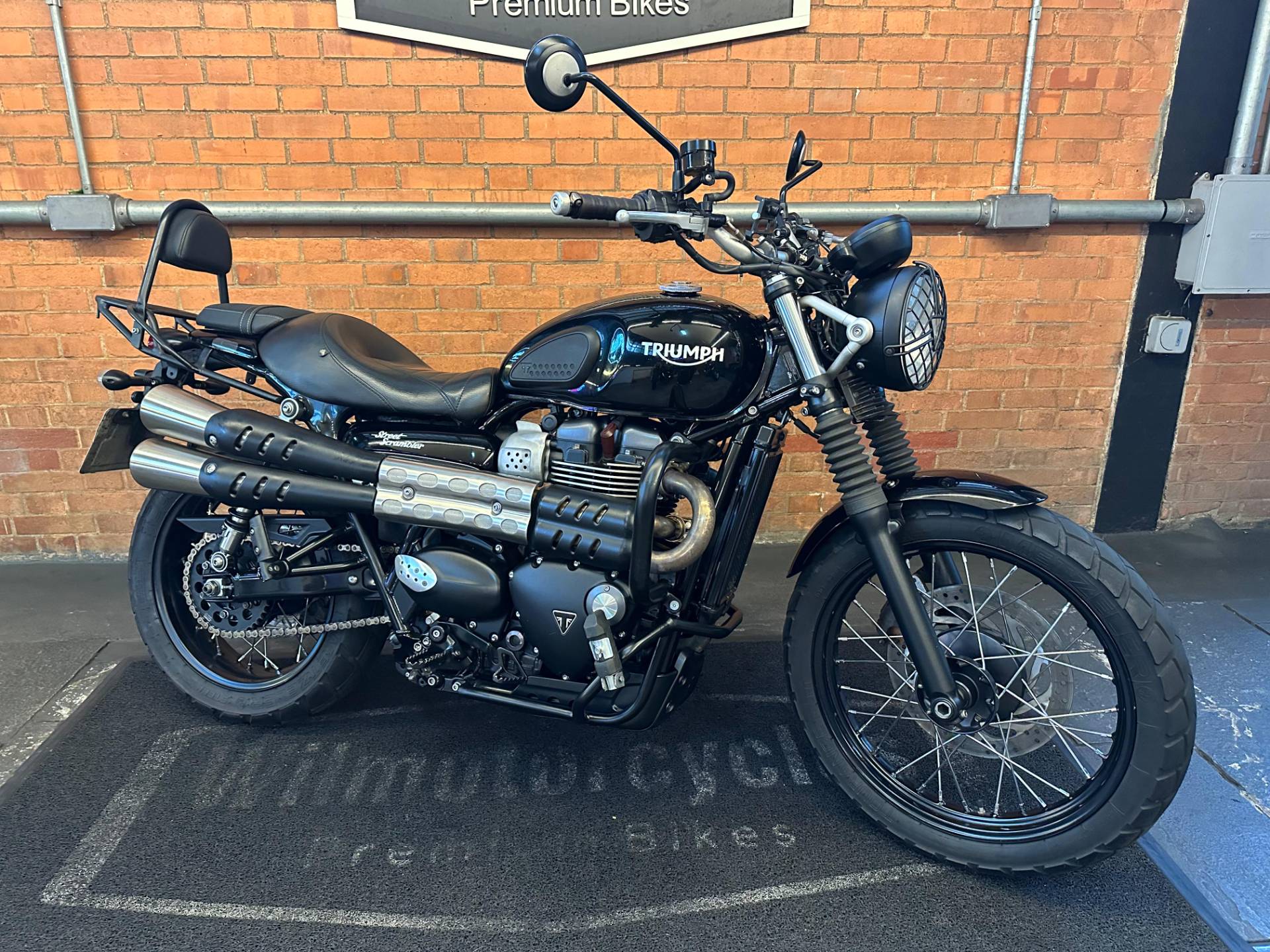 TRIUMPH STREET SCRAMBLER