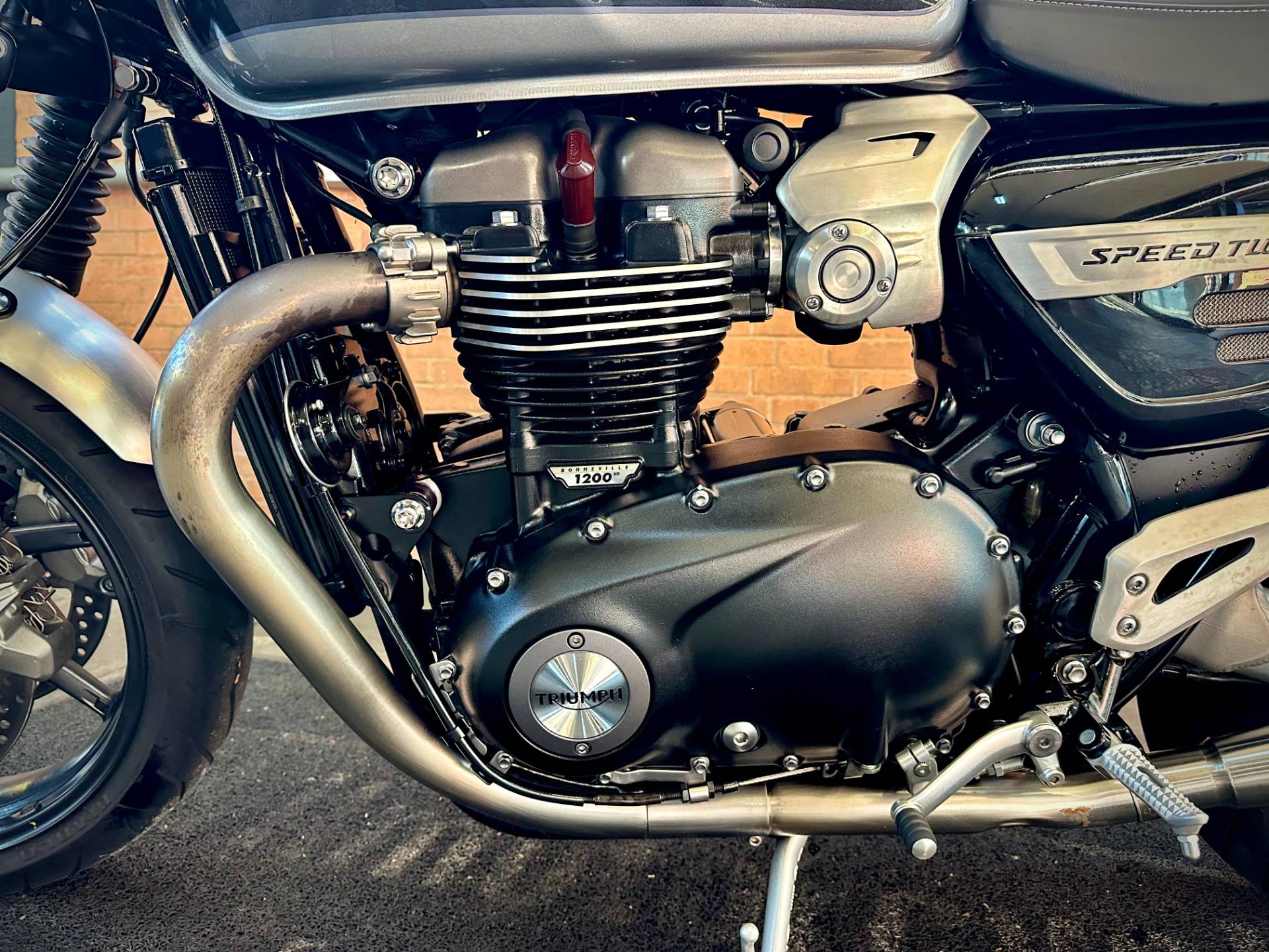 TRIUMPH SPEED TWIN 