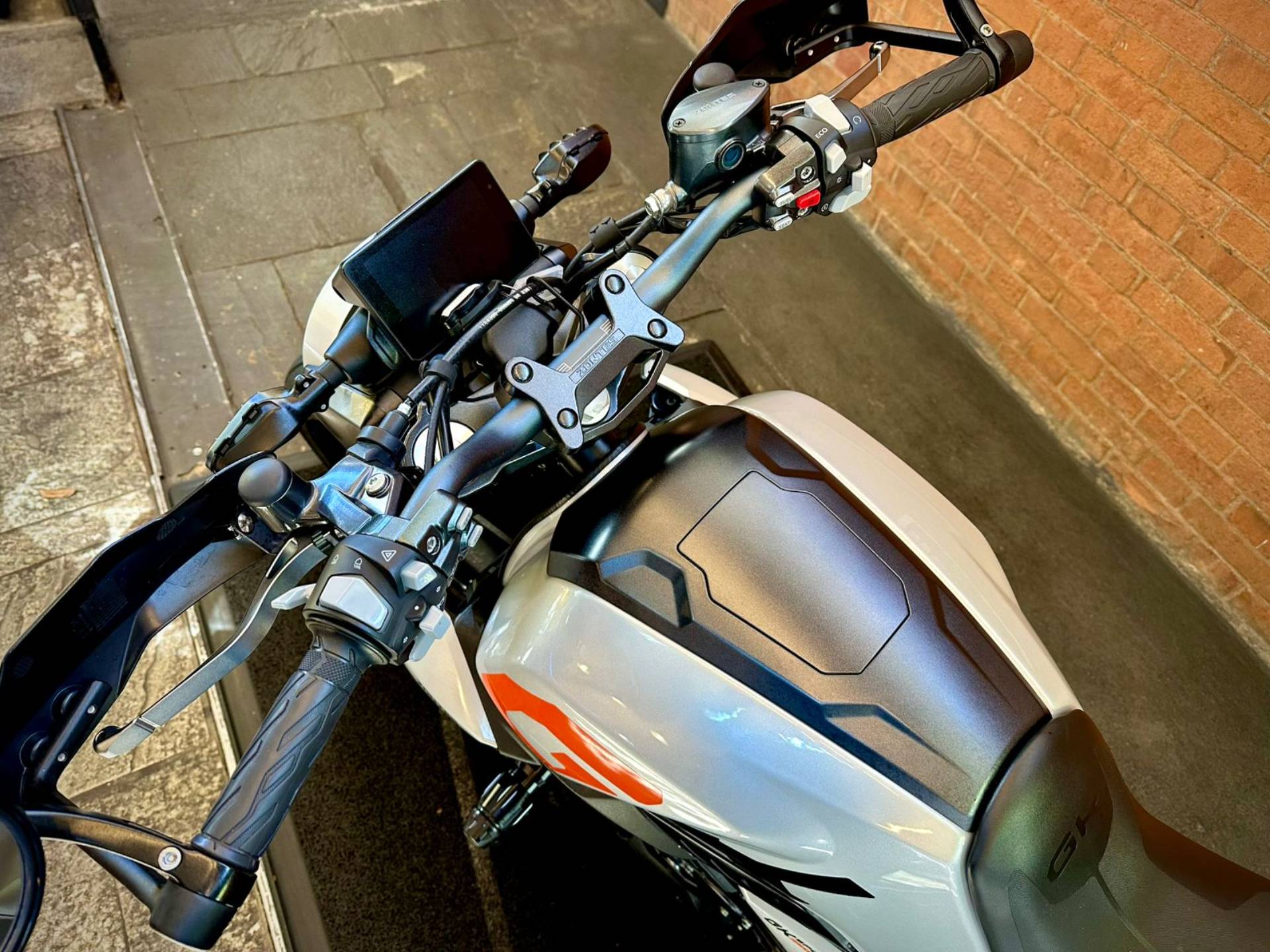 ZONTES GK350
