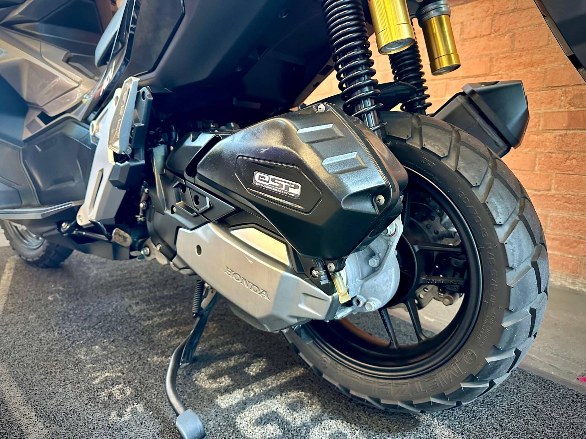 HONDA ADV 150