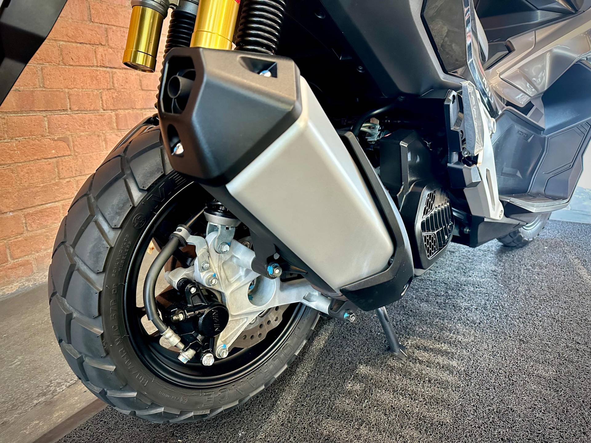 HONDA ADV 150