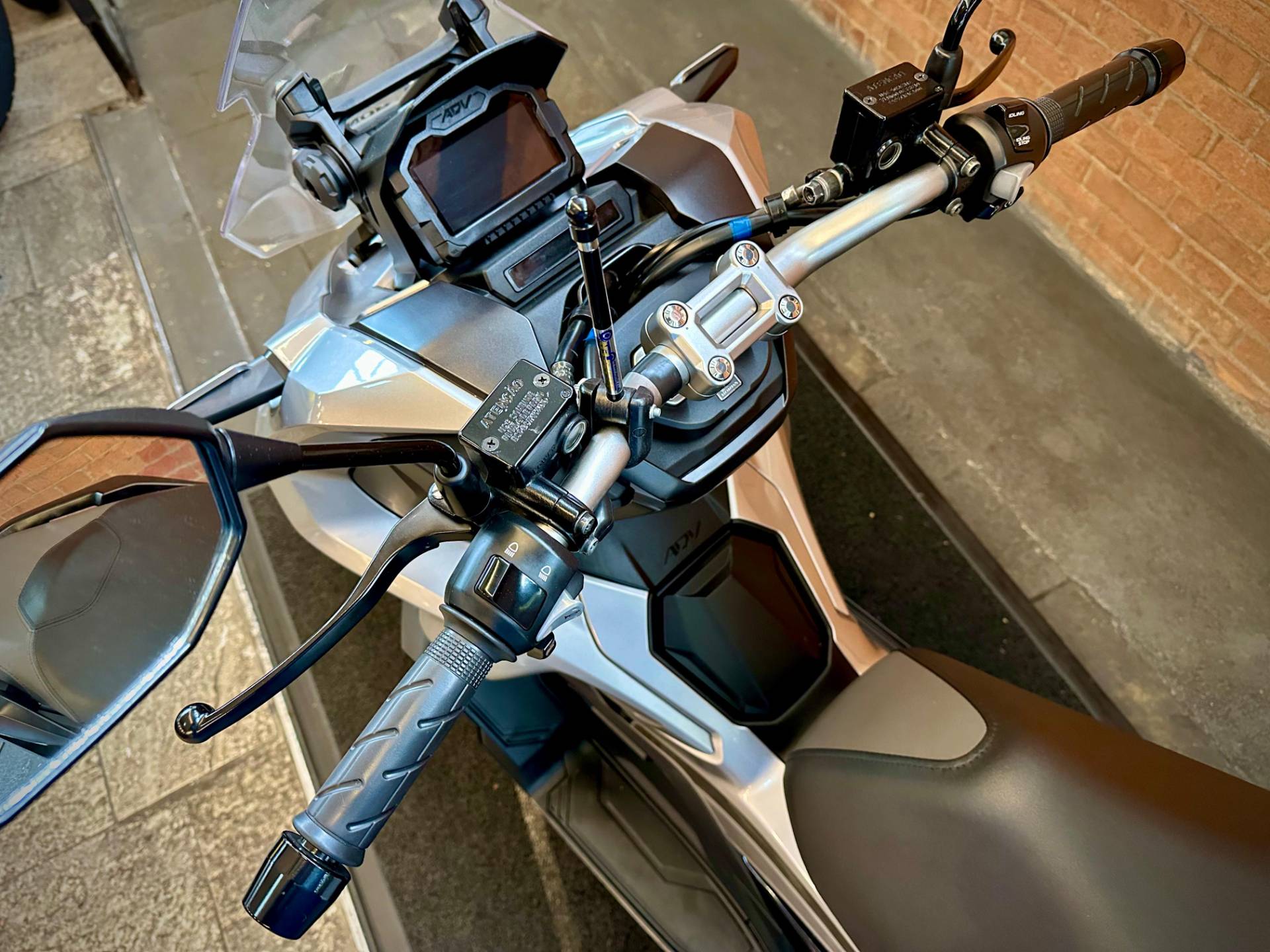 HONDA ADV 150
