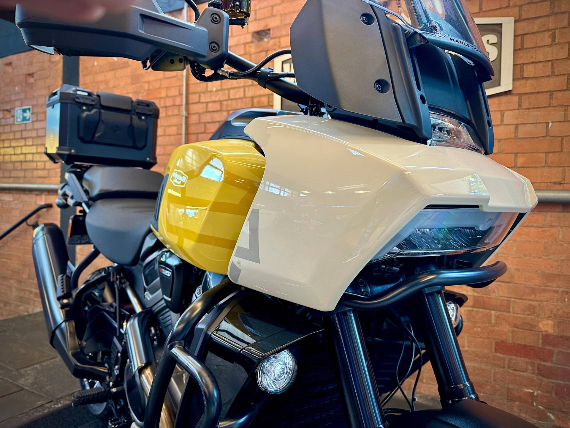 HARLEY-DAVIDSON PAN AMERICA 1250 S
