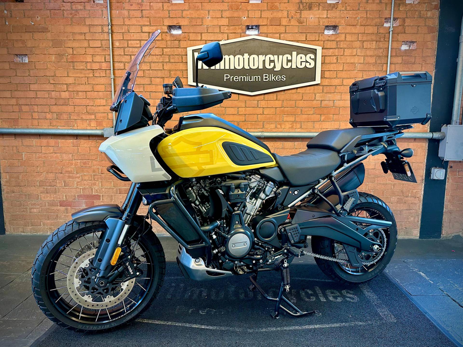 HARLEY-DAVIDSON PAN AMERICA 1250 S