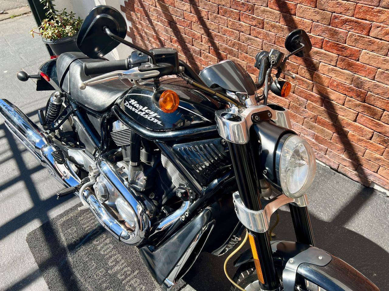 HARLEY-DAVIDSON STREET ROD