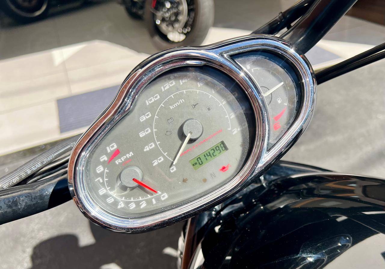 HARLEY-DAVIDSON STREET ROD