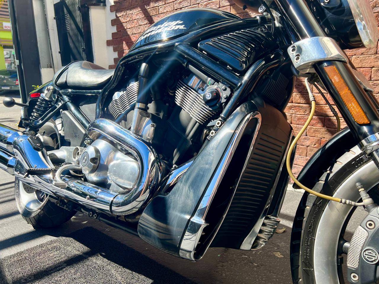 HARLEY-DAVIDSON STREET ROD