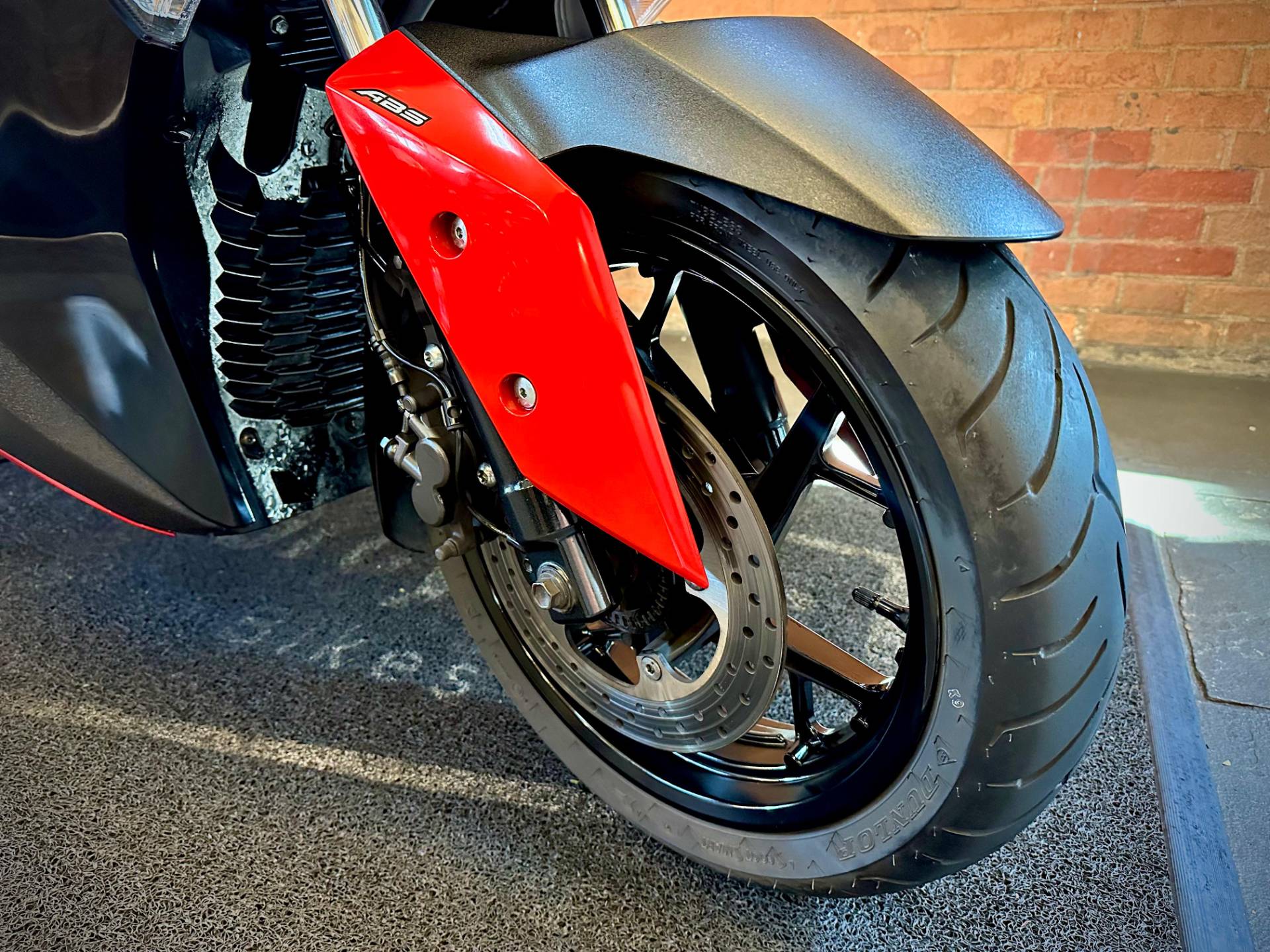 YAMAHA XMAX ABS