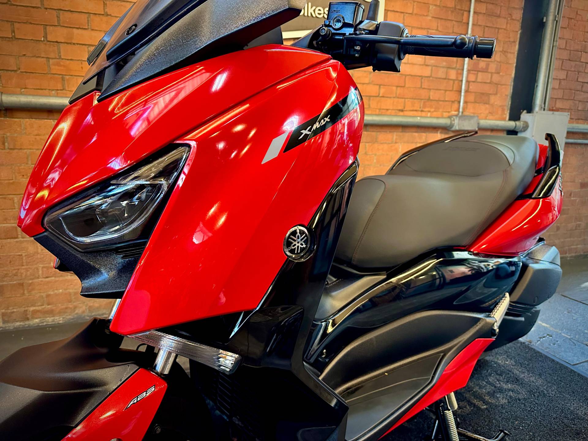 YAMAHA XMAX ABS