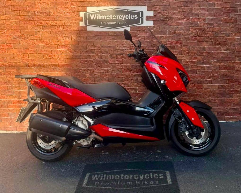 YAMAHA XMAX ABS