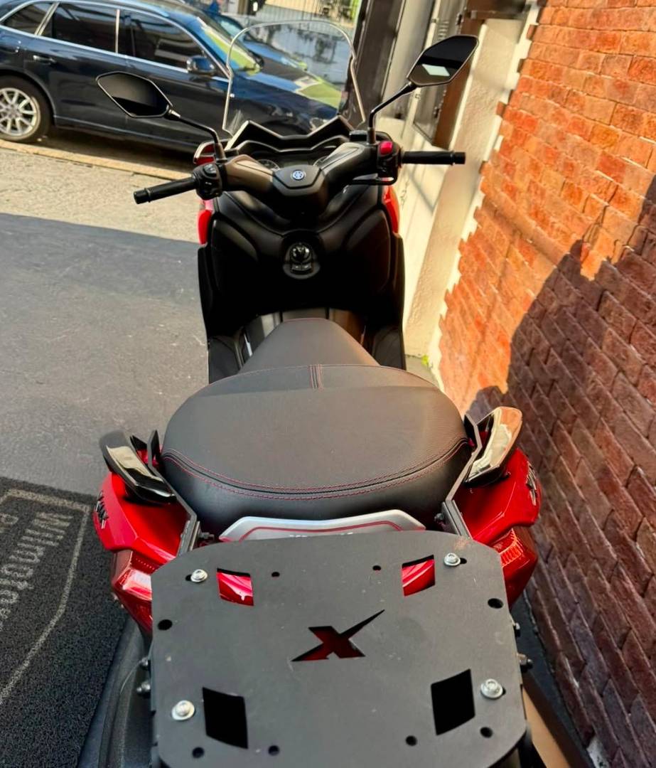 YAMAHA XMAX ABS