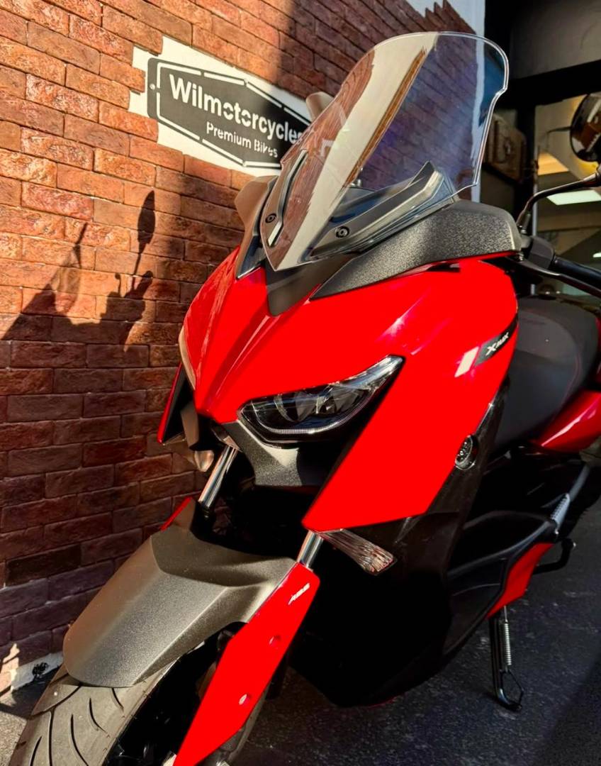 YAMAHA XMAX ABS