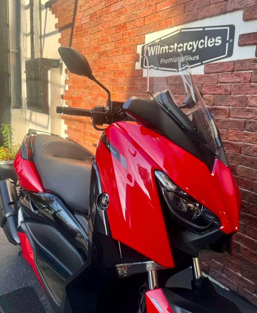 YAMAHA XMAX ABS