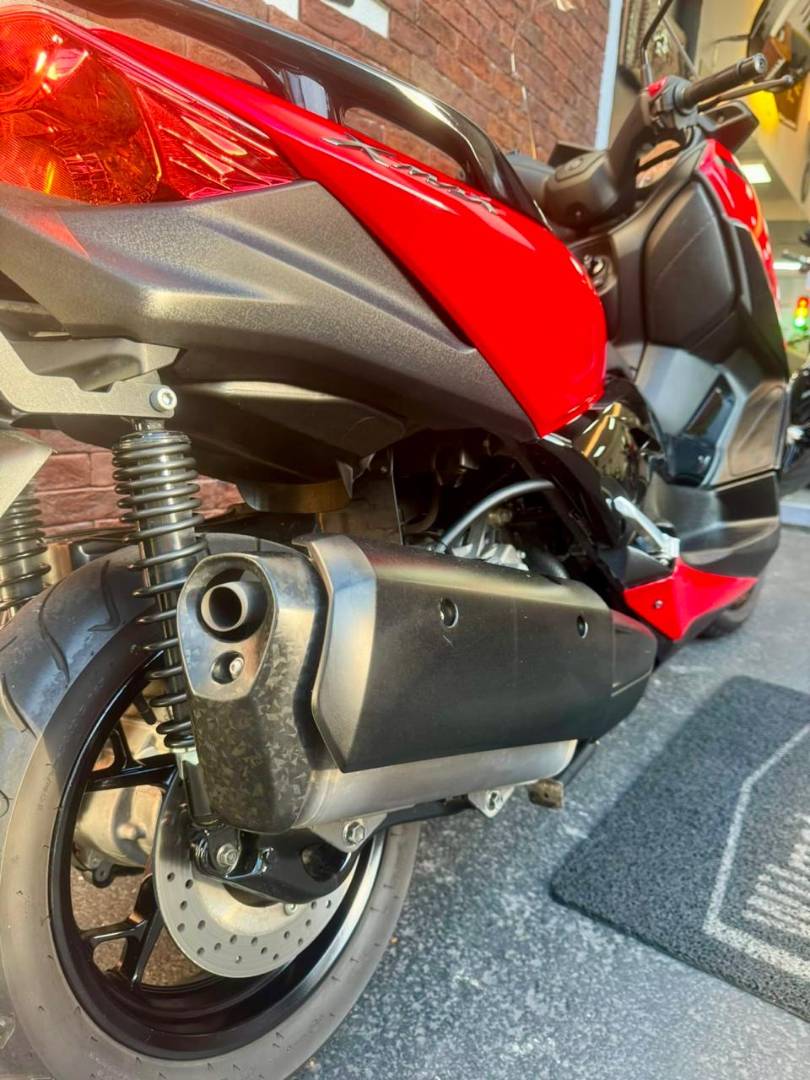 YAMAHA XMAX ABS