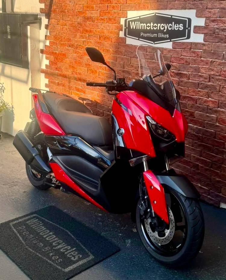 YAMAHA XMAX ABS