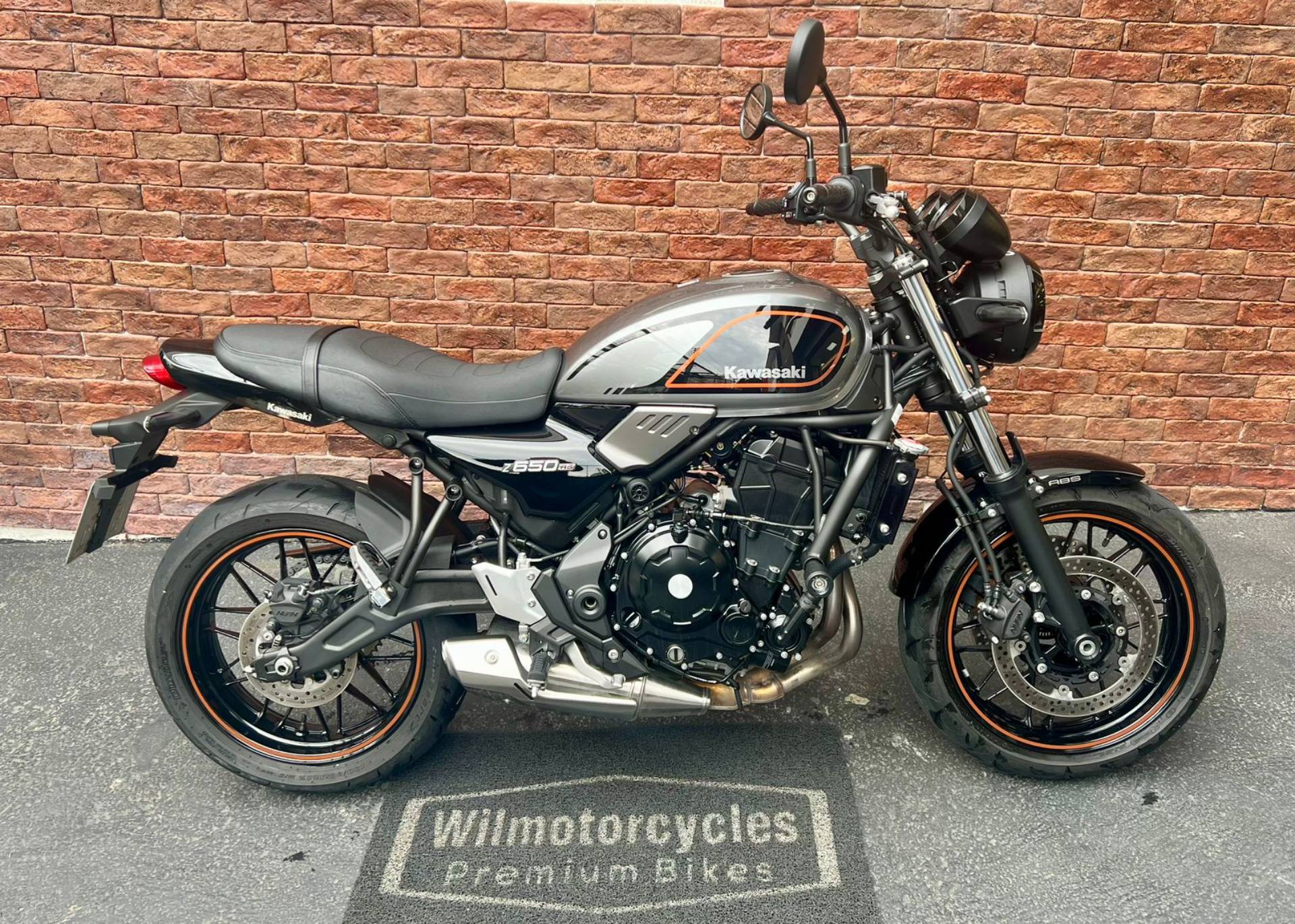 KAWASAKI Z650 ABS RS