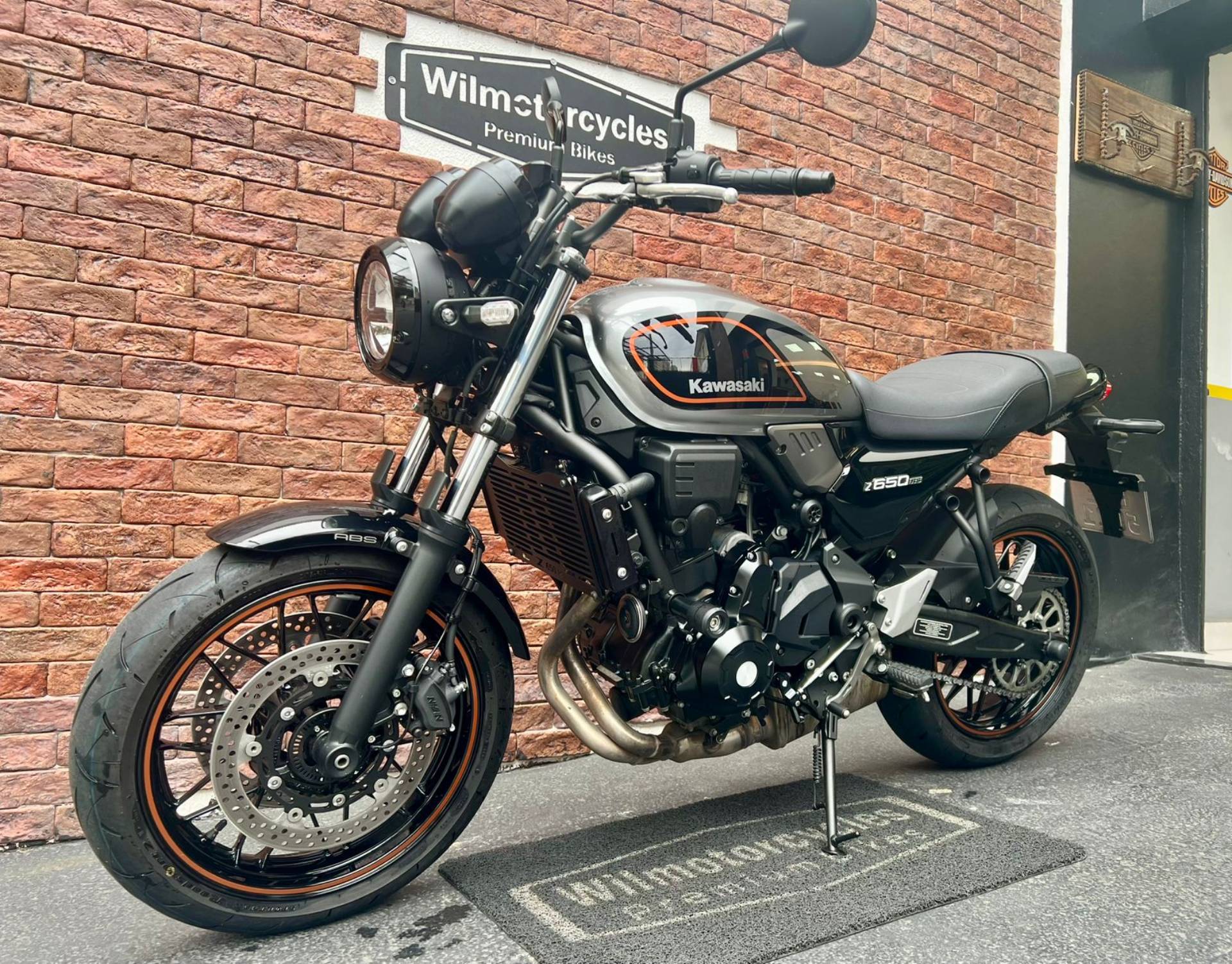 KAWASAKI Z650 ABS RS