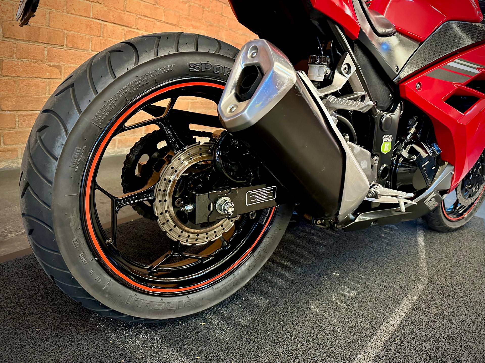 KAWASAKI NINJA 300